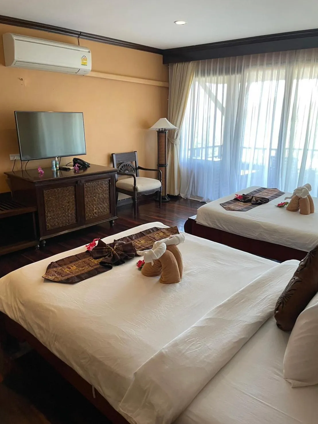 Bed in The Aiyapura Koh Chang