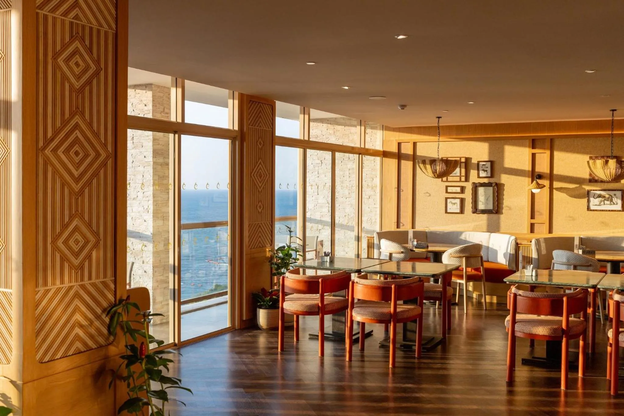 Lounge or bar in Centara Grand Mirage Beach Resort Pattaya