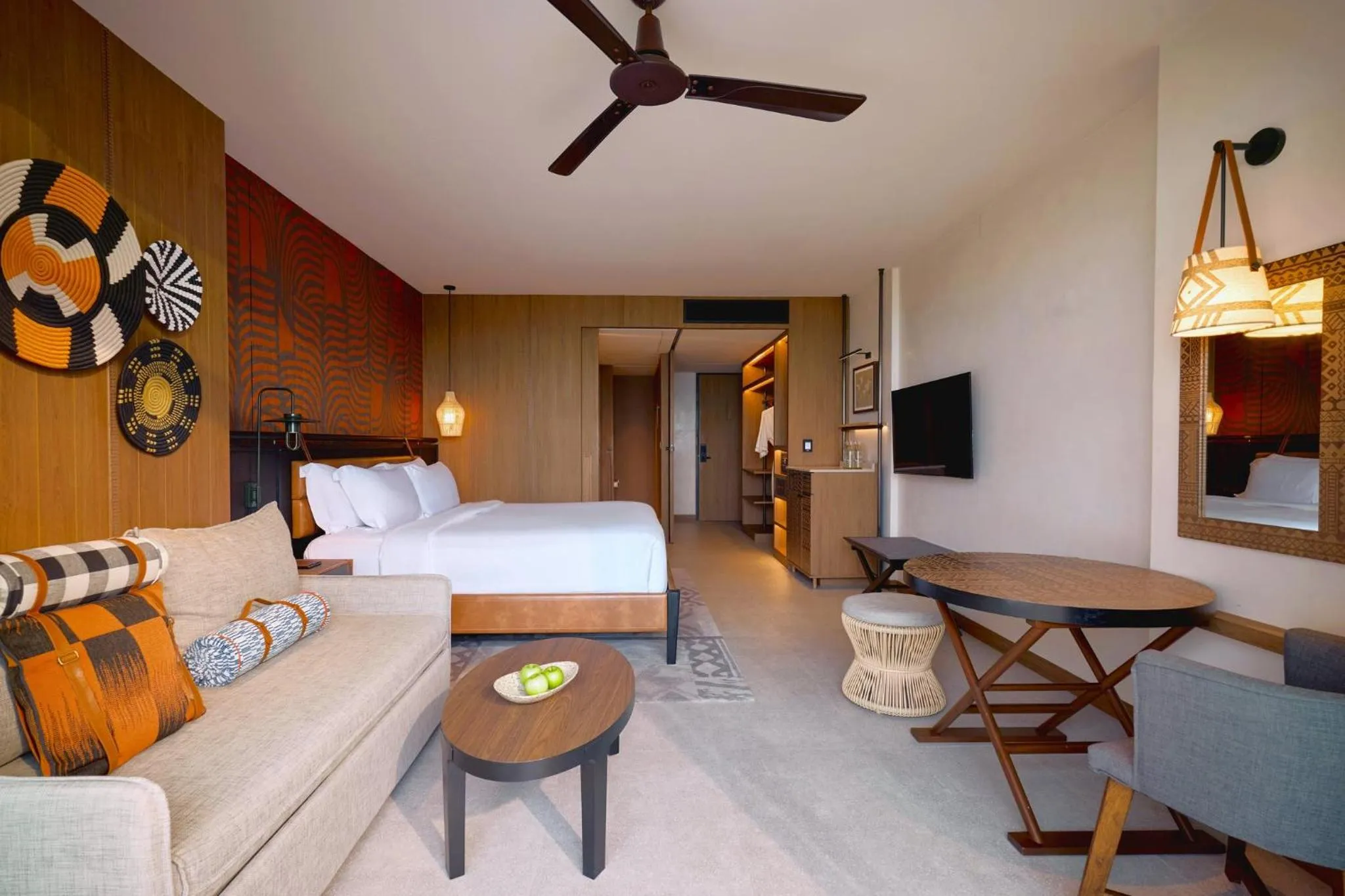 Photo of the whole room, Bed in Centara Grand Mirage Beach Resort Pattaya