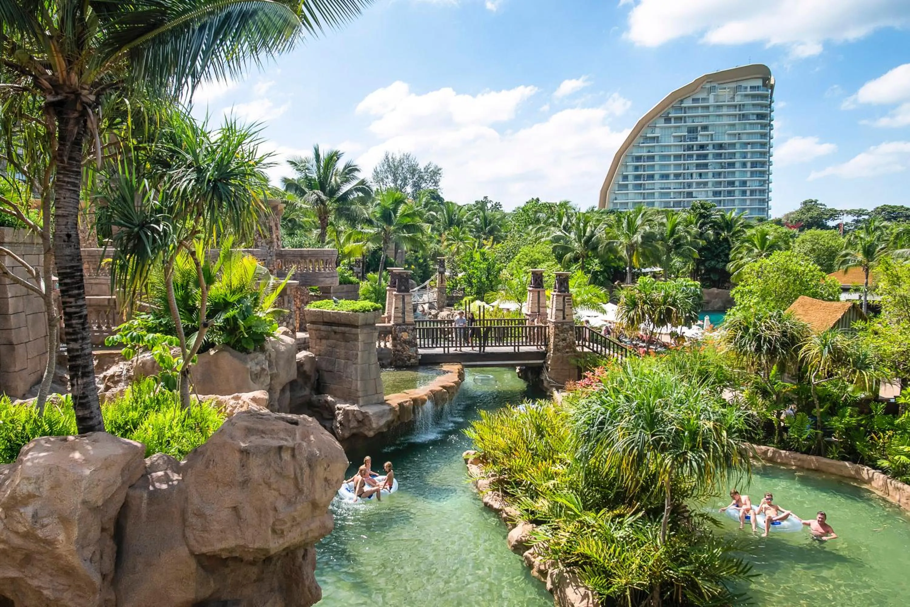 Swimming pool in Centara Grand Mirage Beach Resort Pattaya