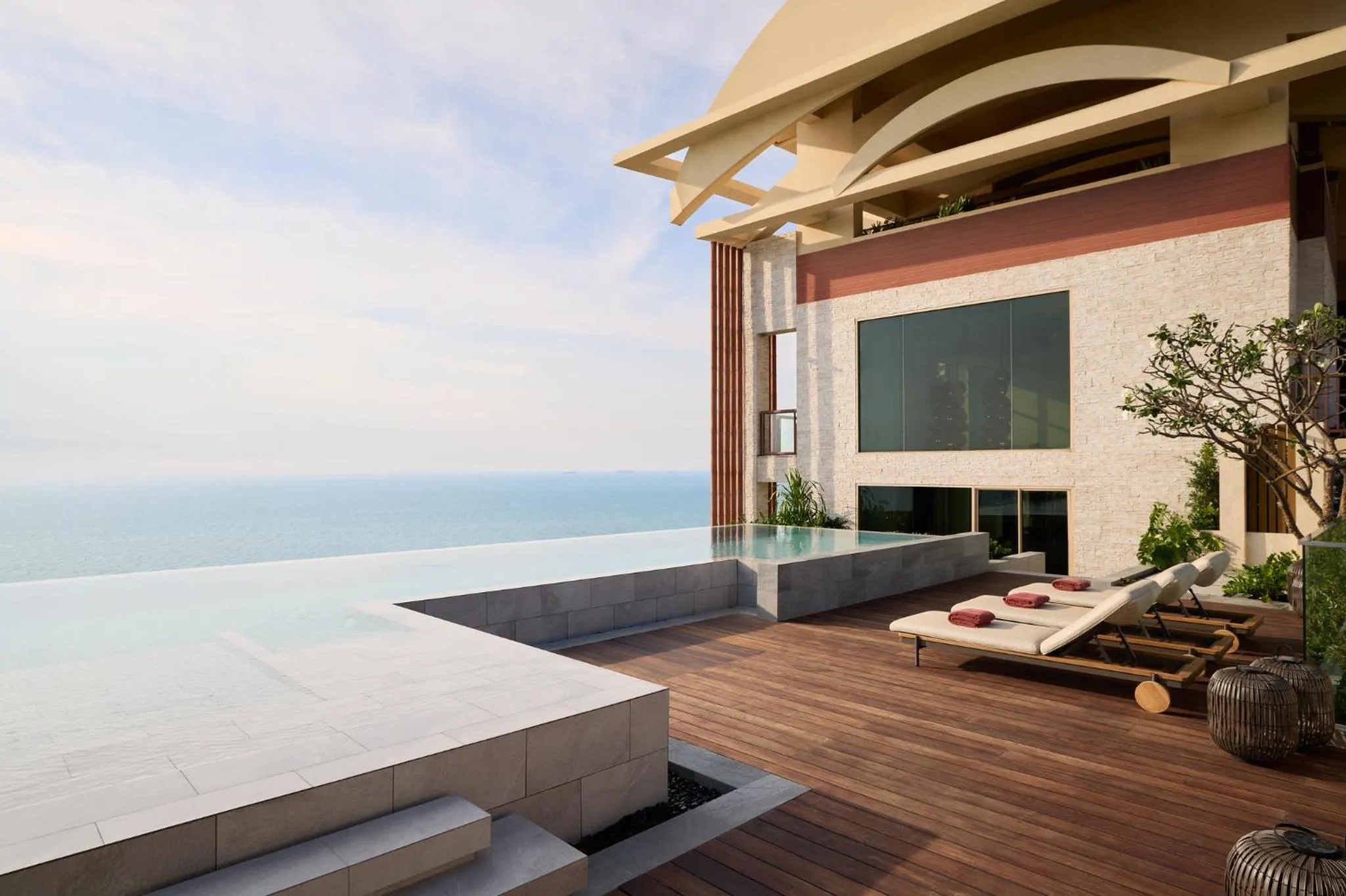 Photo of the whole room in Centara Grand Mirage Beach Resort Pattaya