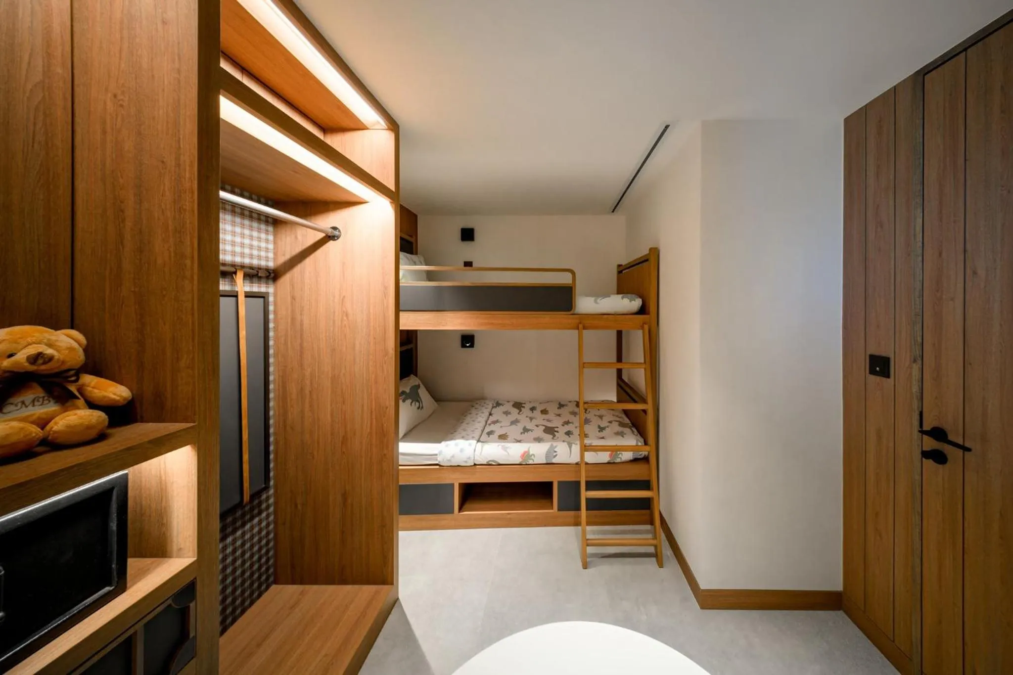 Photo of the whole room, Bed in Centara Grand Mirage Beach Resort Pattaya