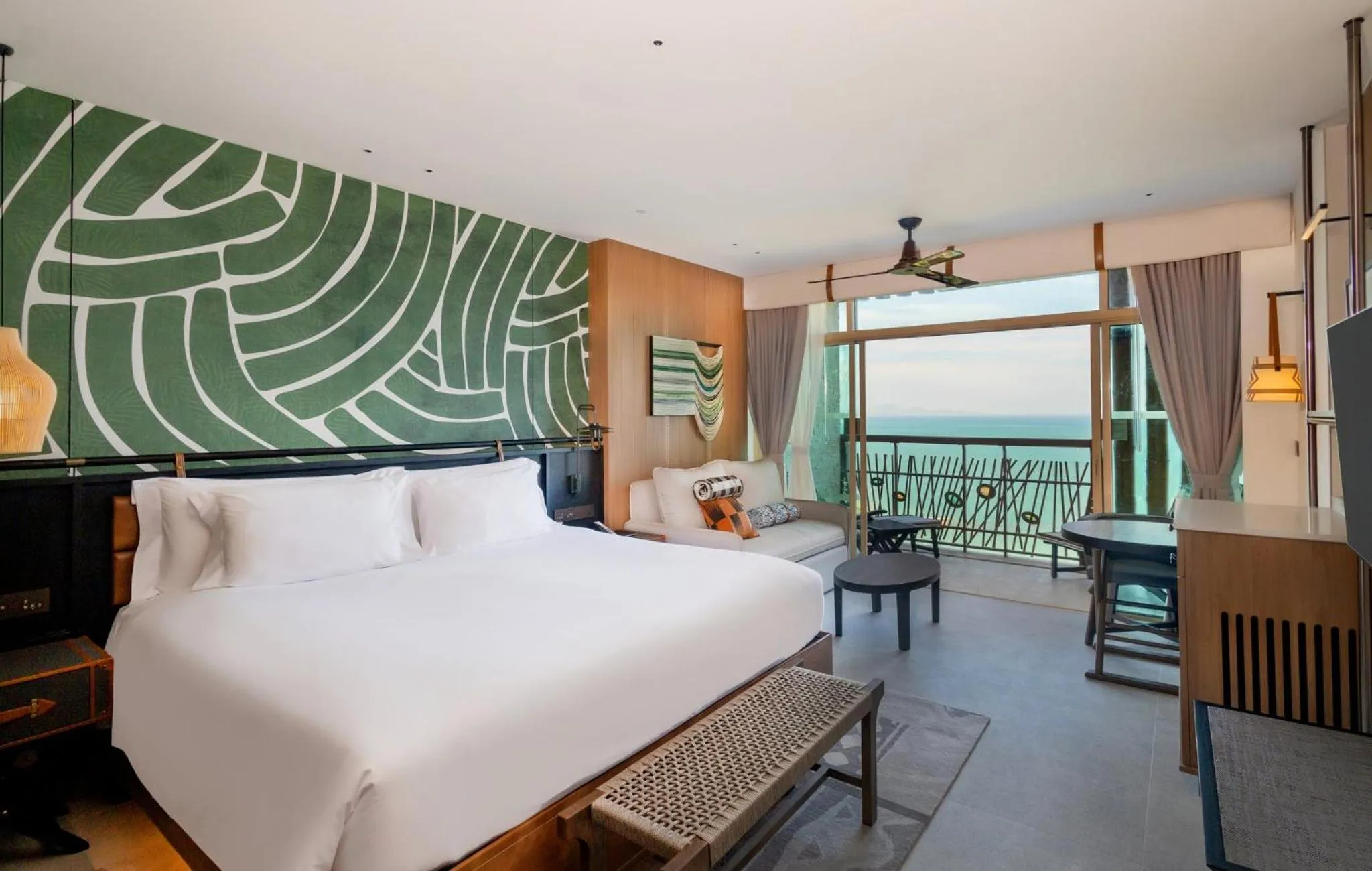 Photo of the whole room, Bed in Centara Grand Mirage Beach Resort Pattaya