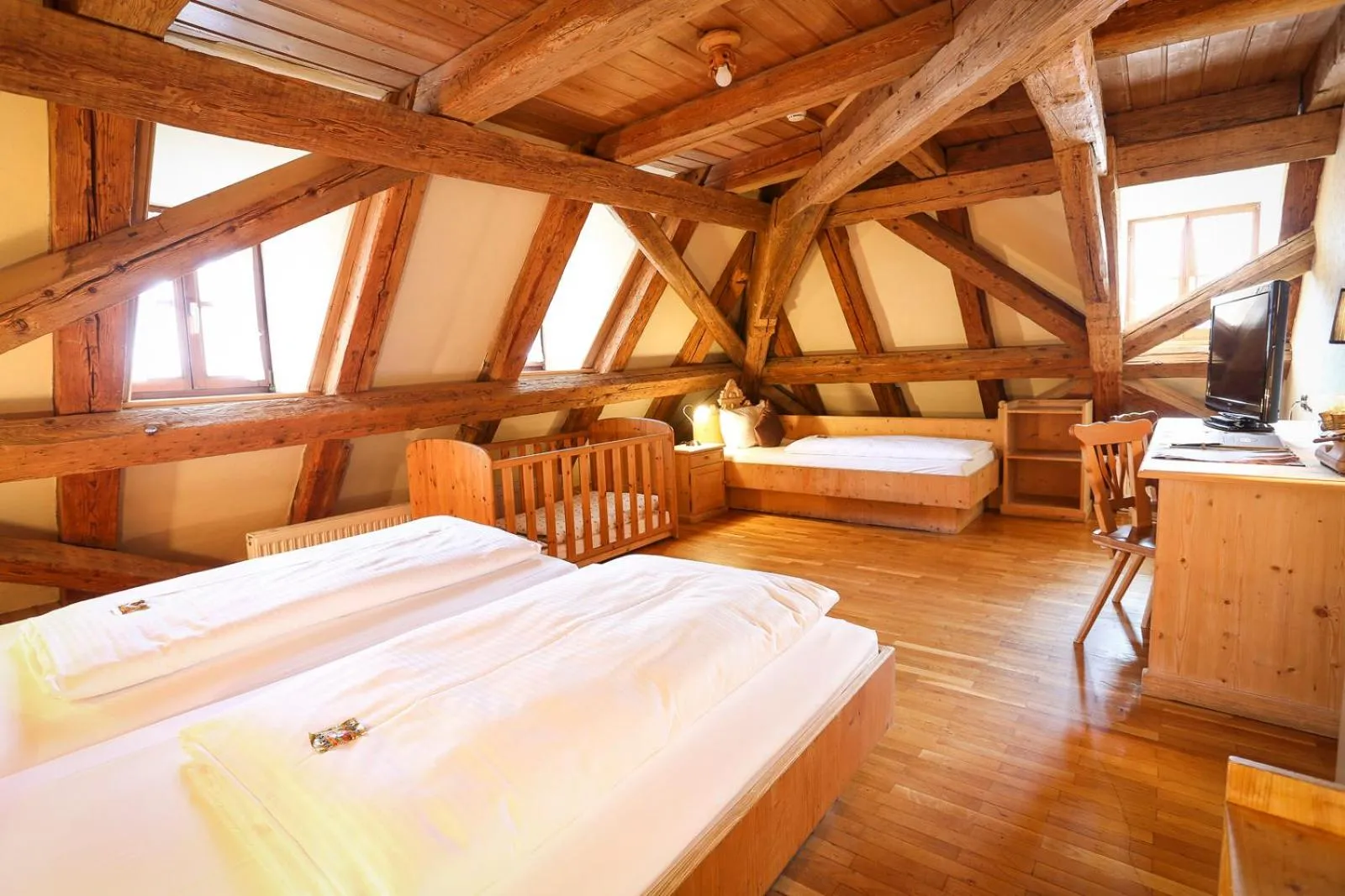 Photo of the whole room, Bed in Hotel-Brauereigasthof Josef Fuchs