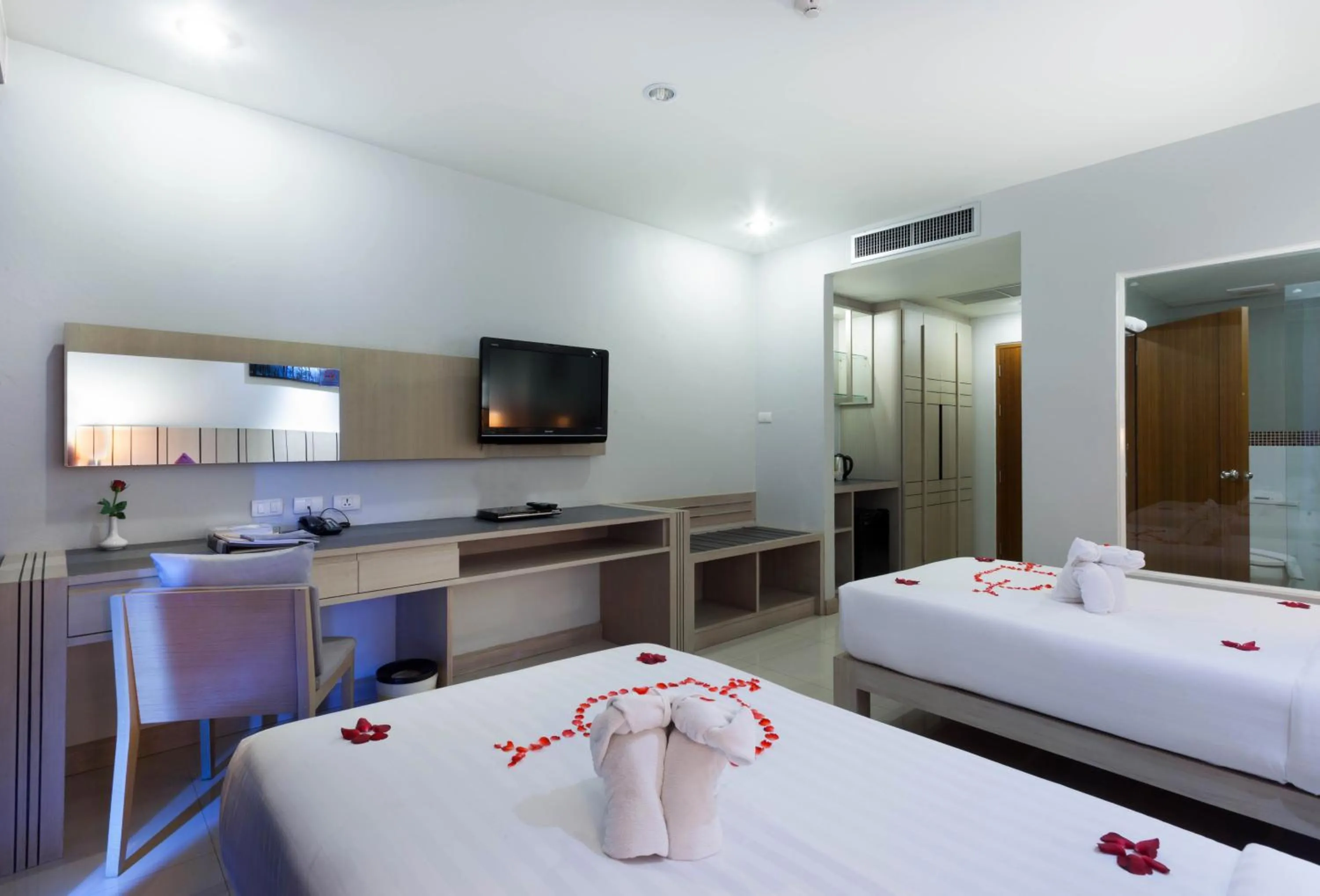 Bedroom, Bed in Andakira Hotel - SHA Extra Plus