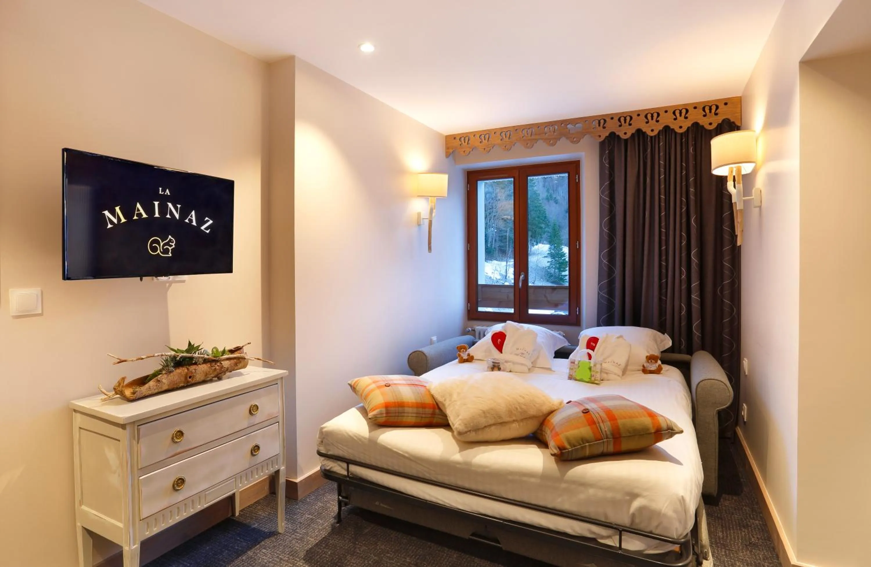 Bed in La Mainaz Hôtel Restaurant Genève - Gex - Mijoux