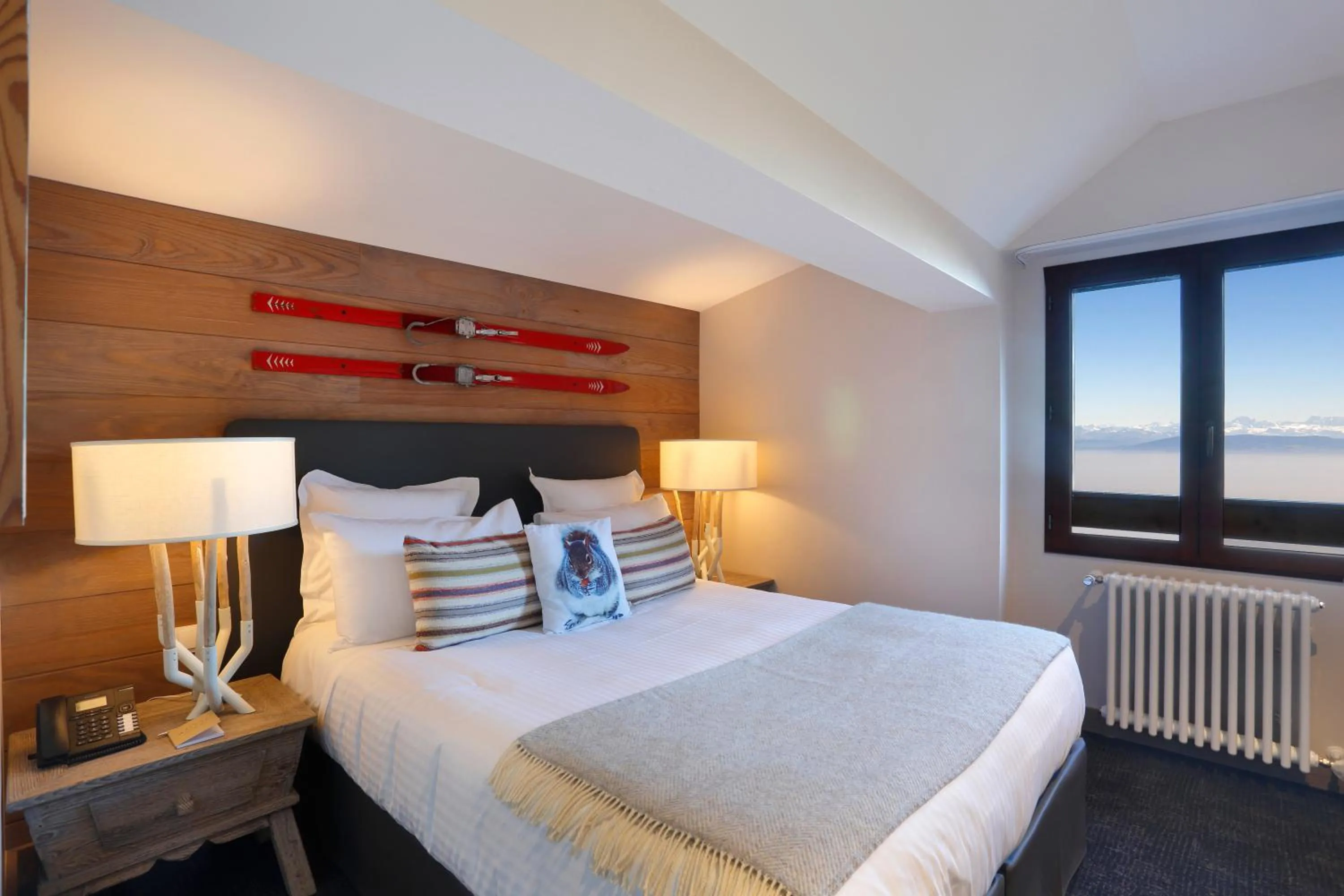 Bedroom, Bed in La Mainaz Hôtel Restaurant Genève - Gex - Mijoux