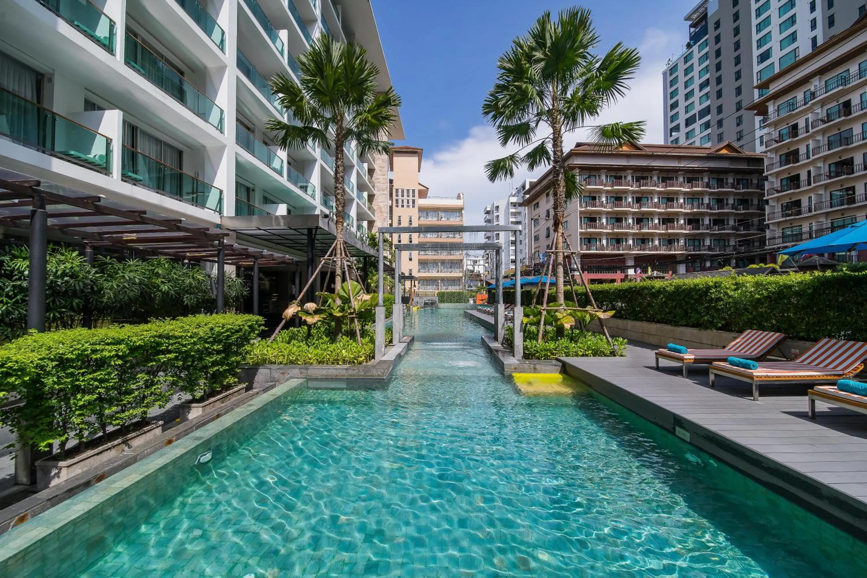 Swimming pool in Hotel Vista