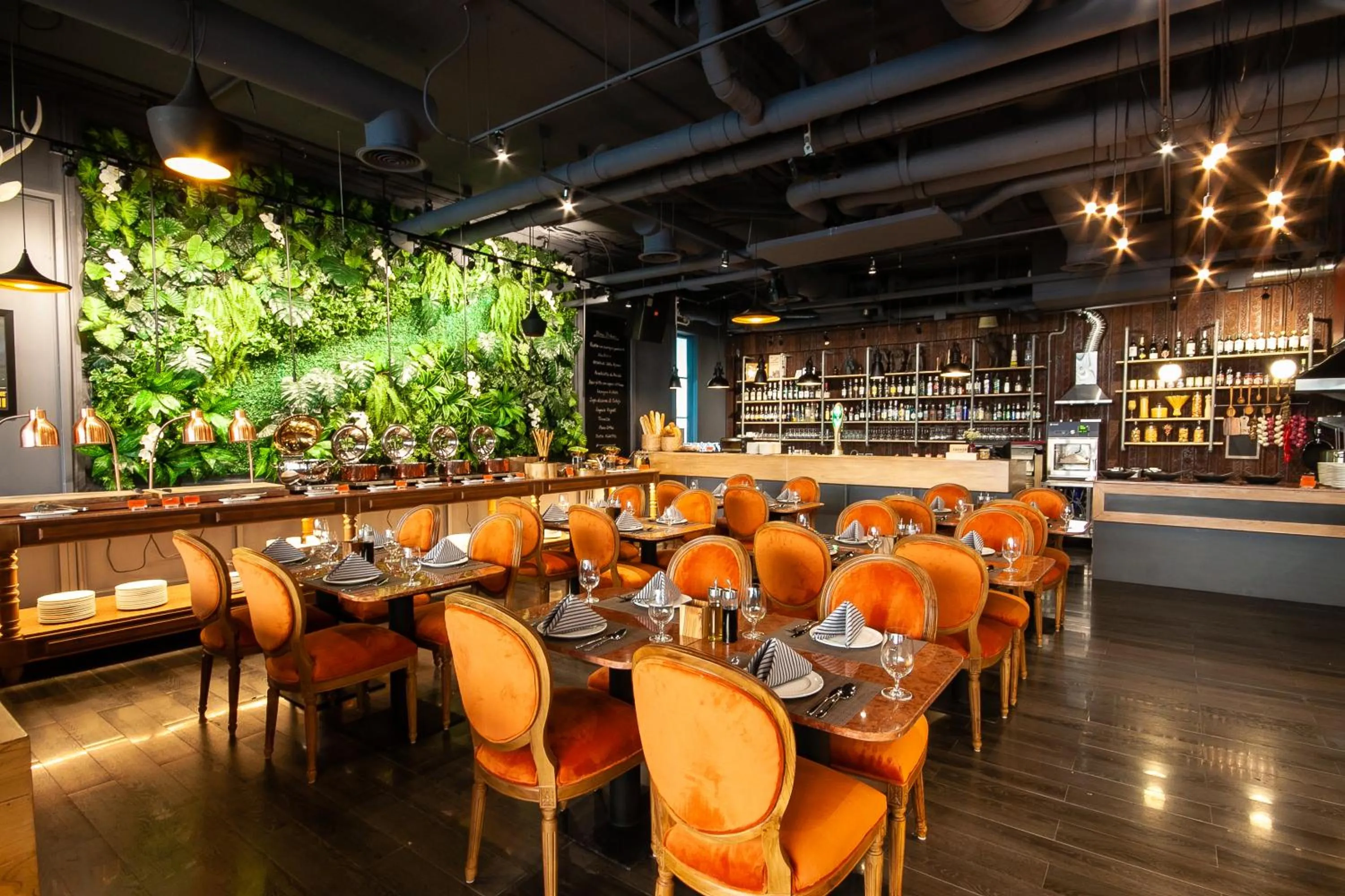 Restaurant/places to eat in Hotel Vista