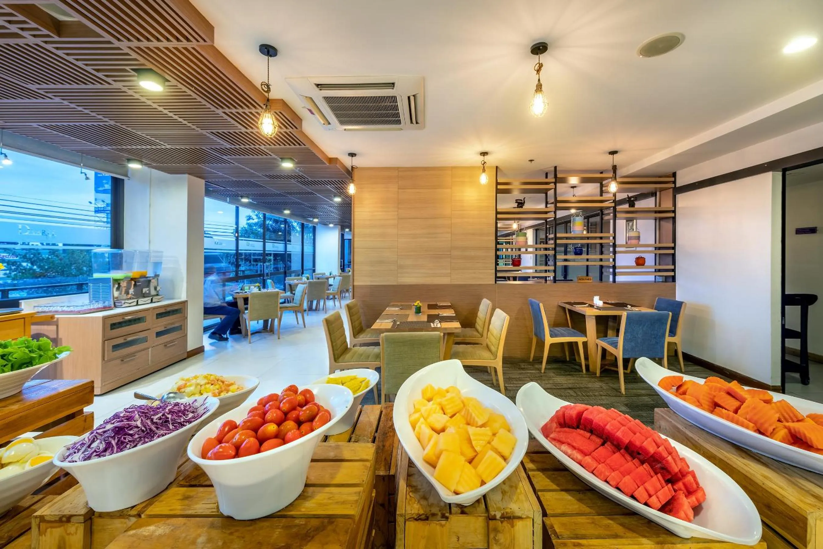 Restaurant/places to eat in PLAAI Prime Hotel Rayong SHA Extra Plus