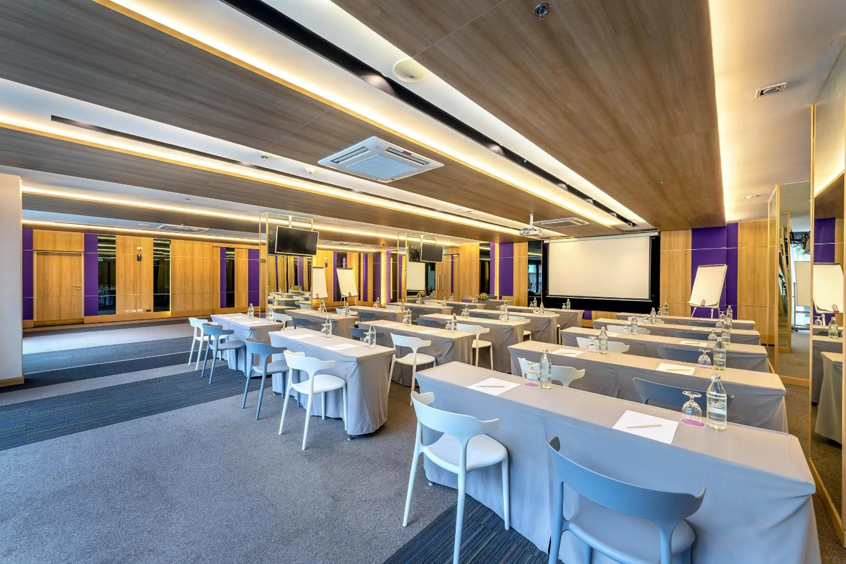 Business facilities in PLAAI Prime Hotel Rayong SHA Extra Plus