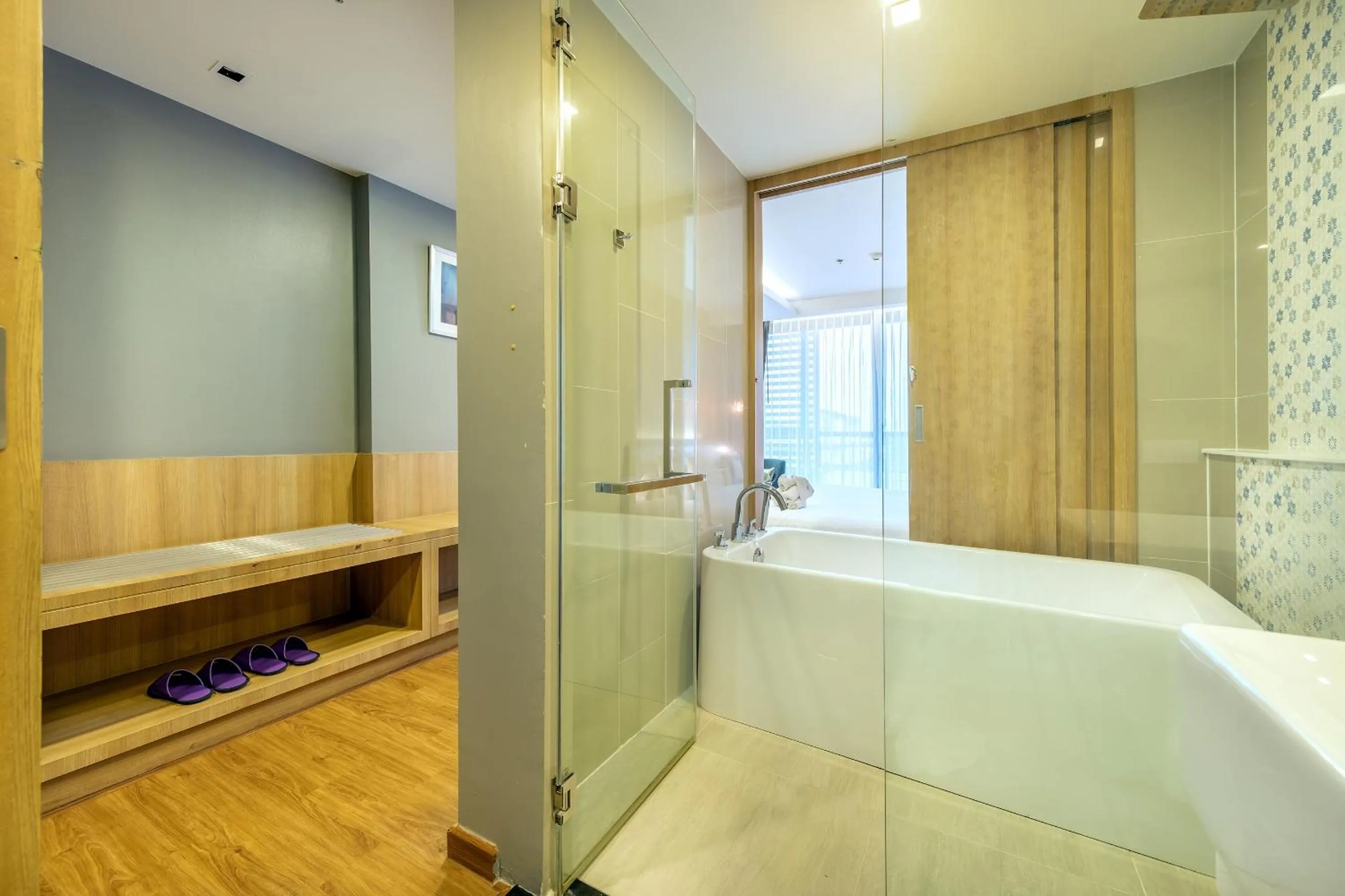 Bathroom, Bed in PLAAI Prime Hotel Rayong SHA Extra Plus