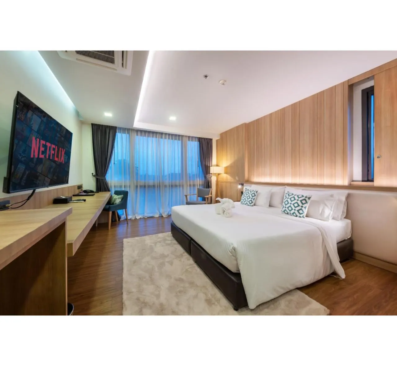 TV and multimedia, Bed in PLAAI Prime Hotel Rayong SHA Extra Plus