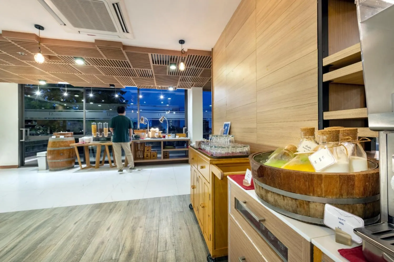 Restaurant/places to eat in PLAAI Prime Hotel Rayong SHA Extra Plus