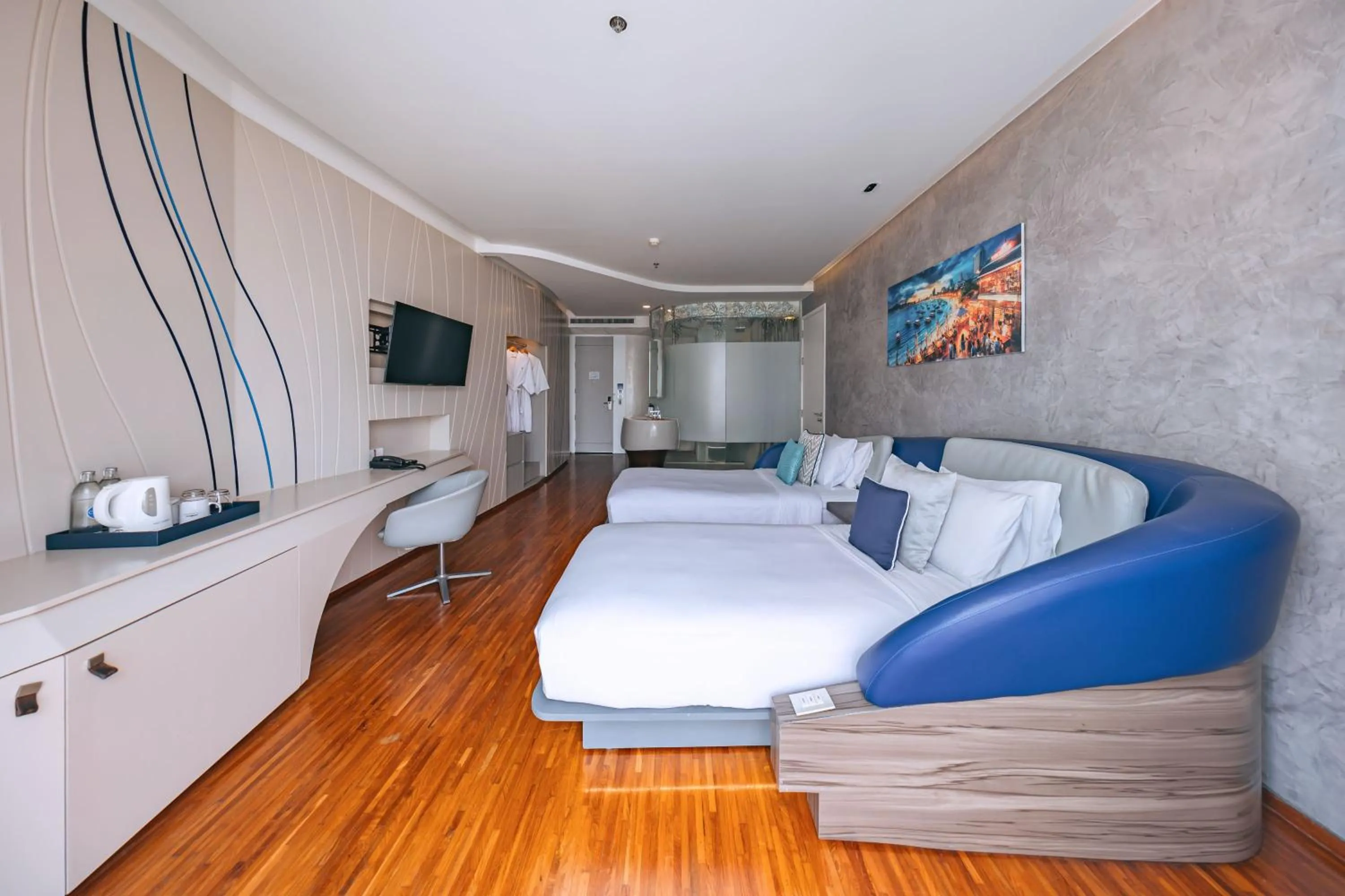 Bed in Hotel Baraquda Heeton Pattaya by Compass Hospitality