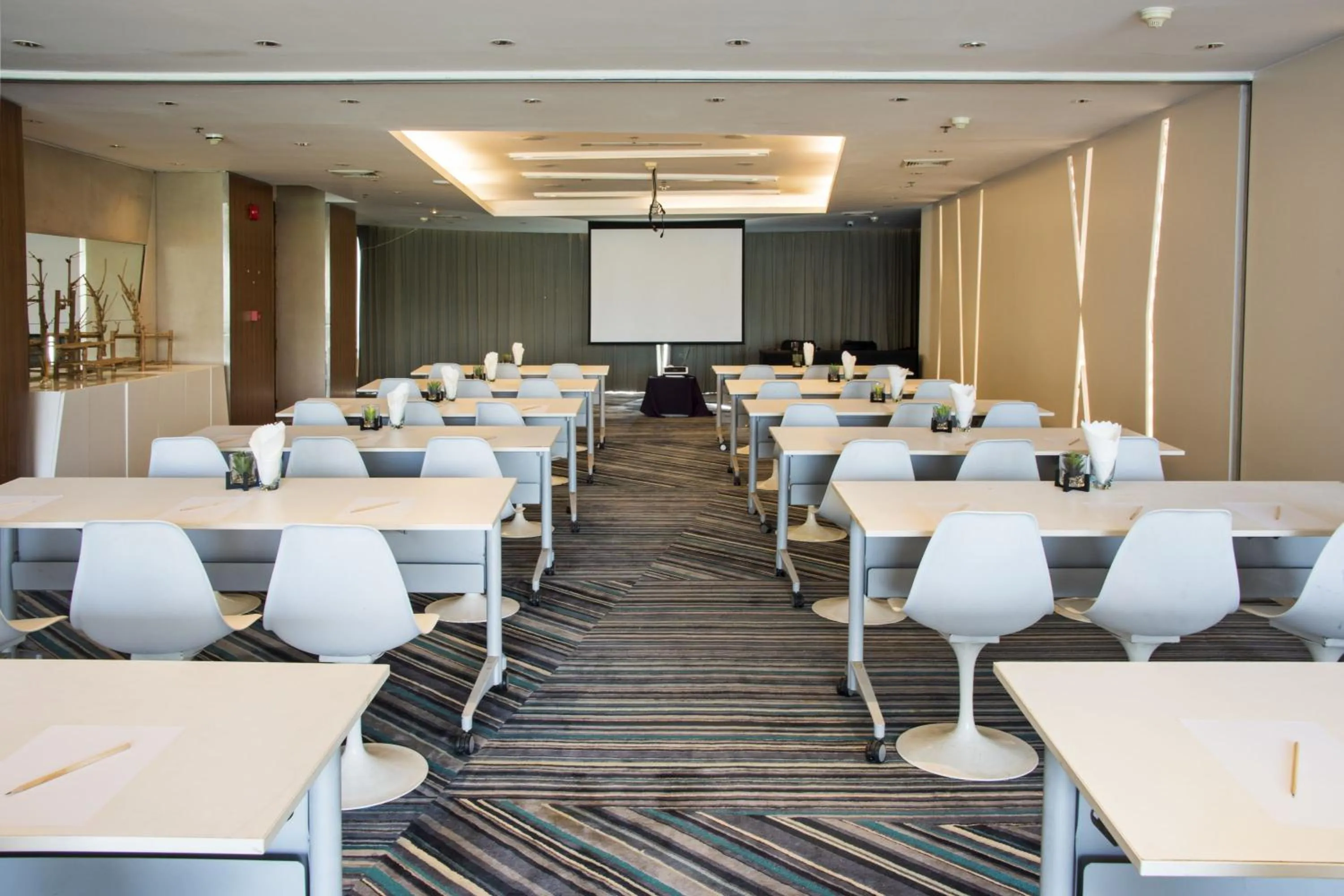 Meeting/conference room in Hotel Baraquda Heeton Pattaya by Compass Hospitality