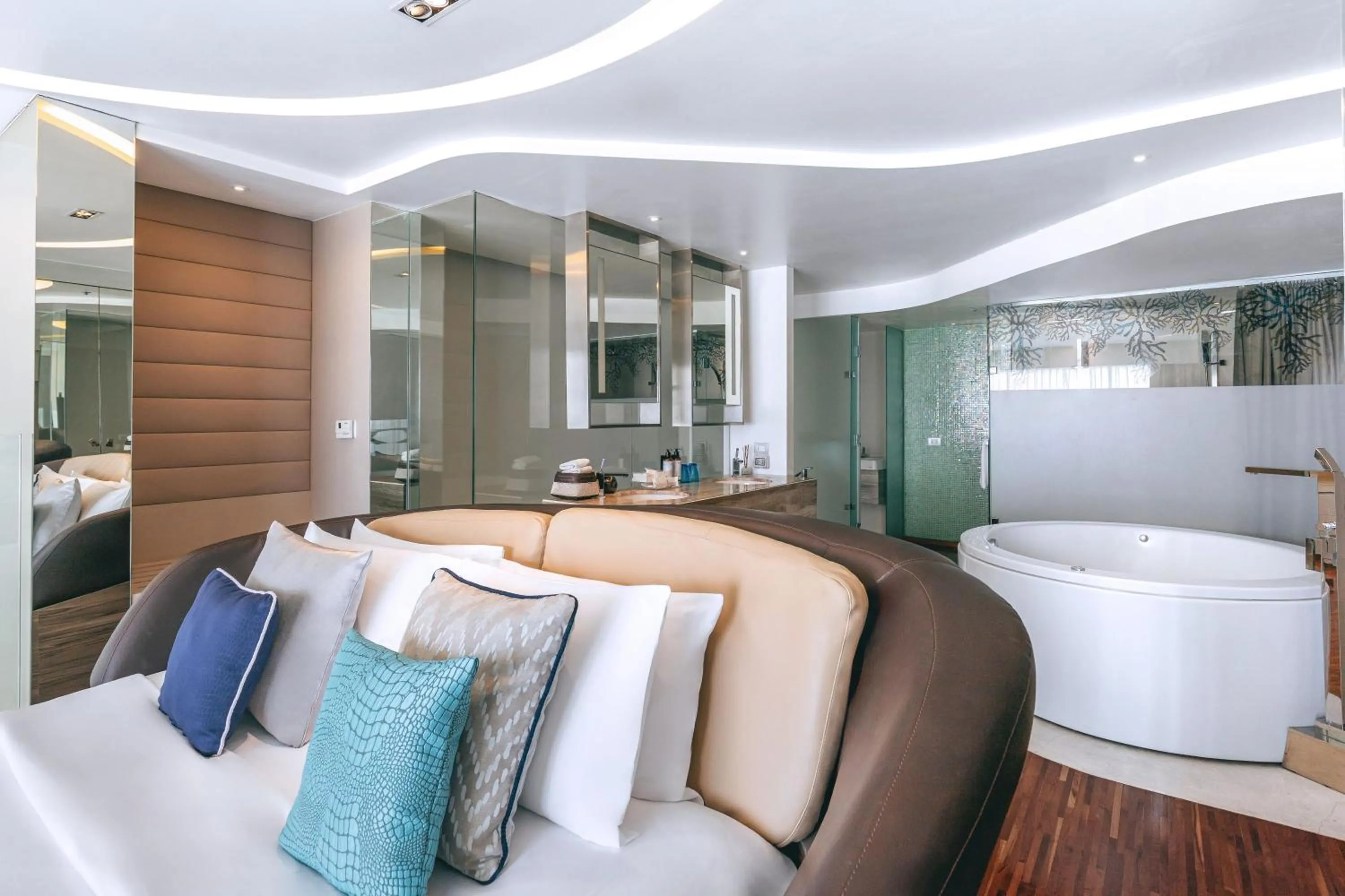 Bed in Hotel Baraquda Heeton Pattaya by Compass Hospitality