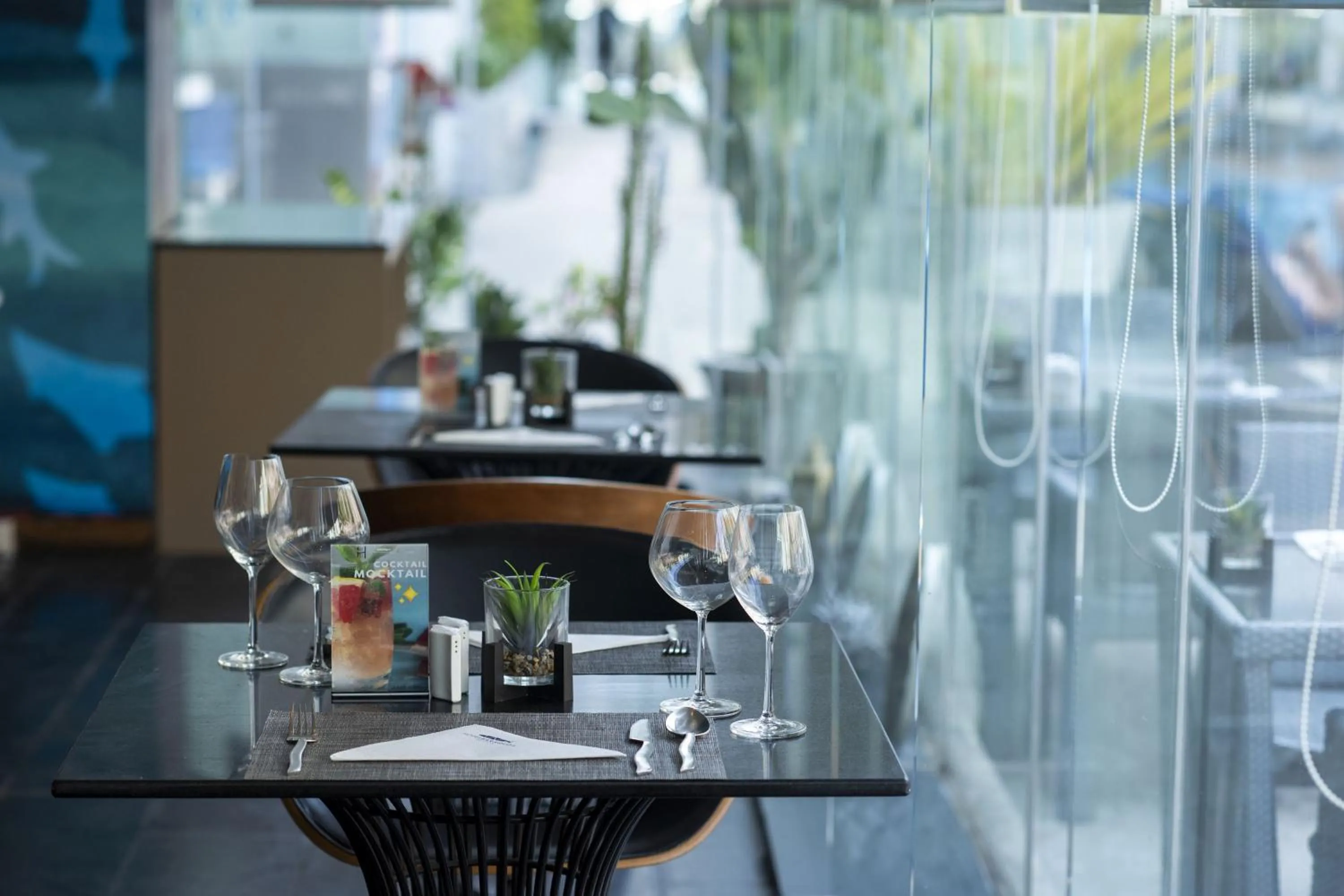 Restaurant/places to eat in Hotel Baraquda Heeton Pattaya by Compass Hospitality