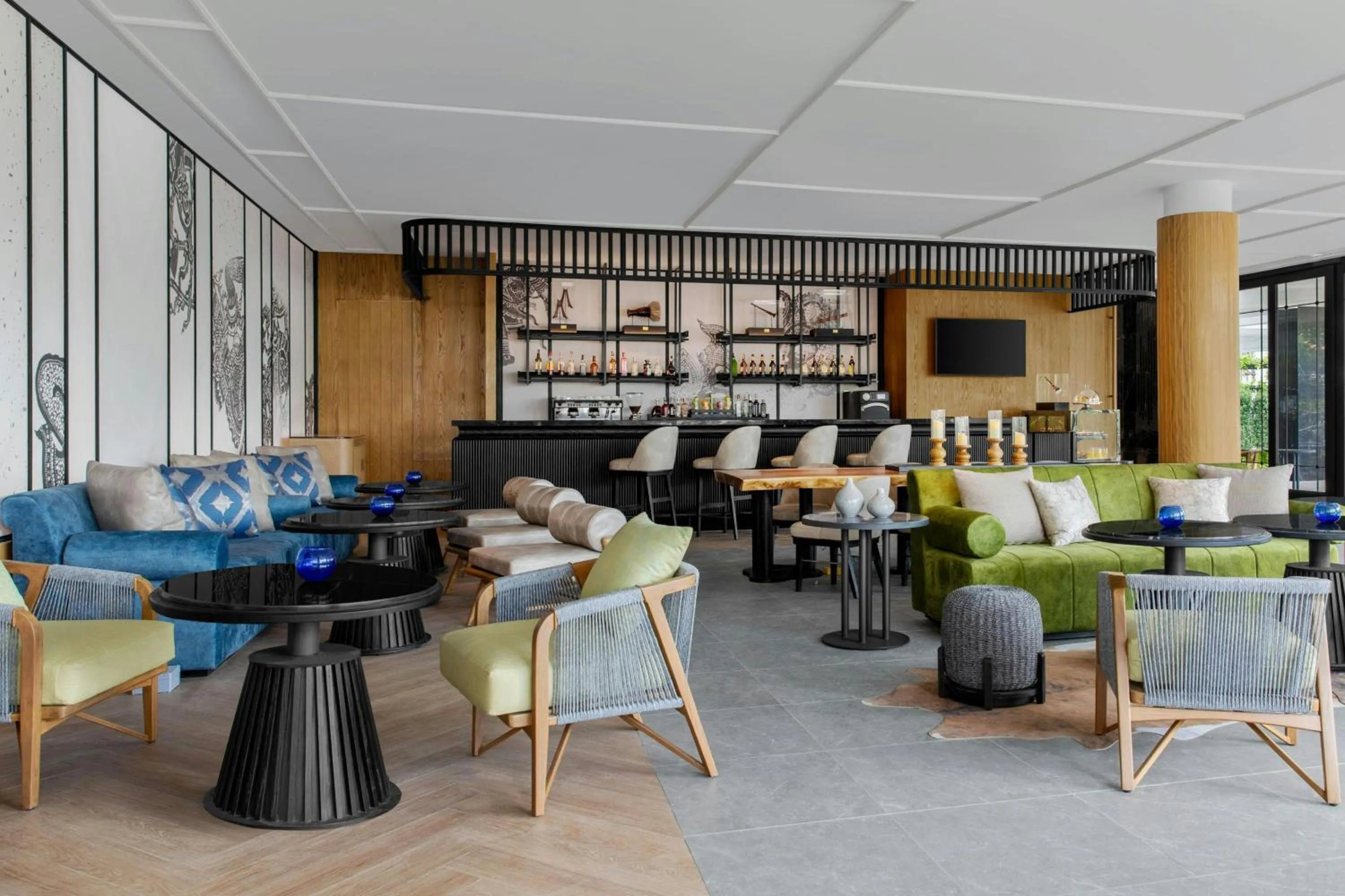 Lounge or bar in Courtyard by Marriott Phuket Town