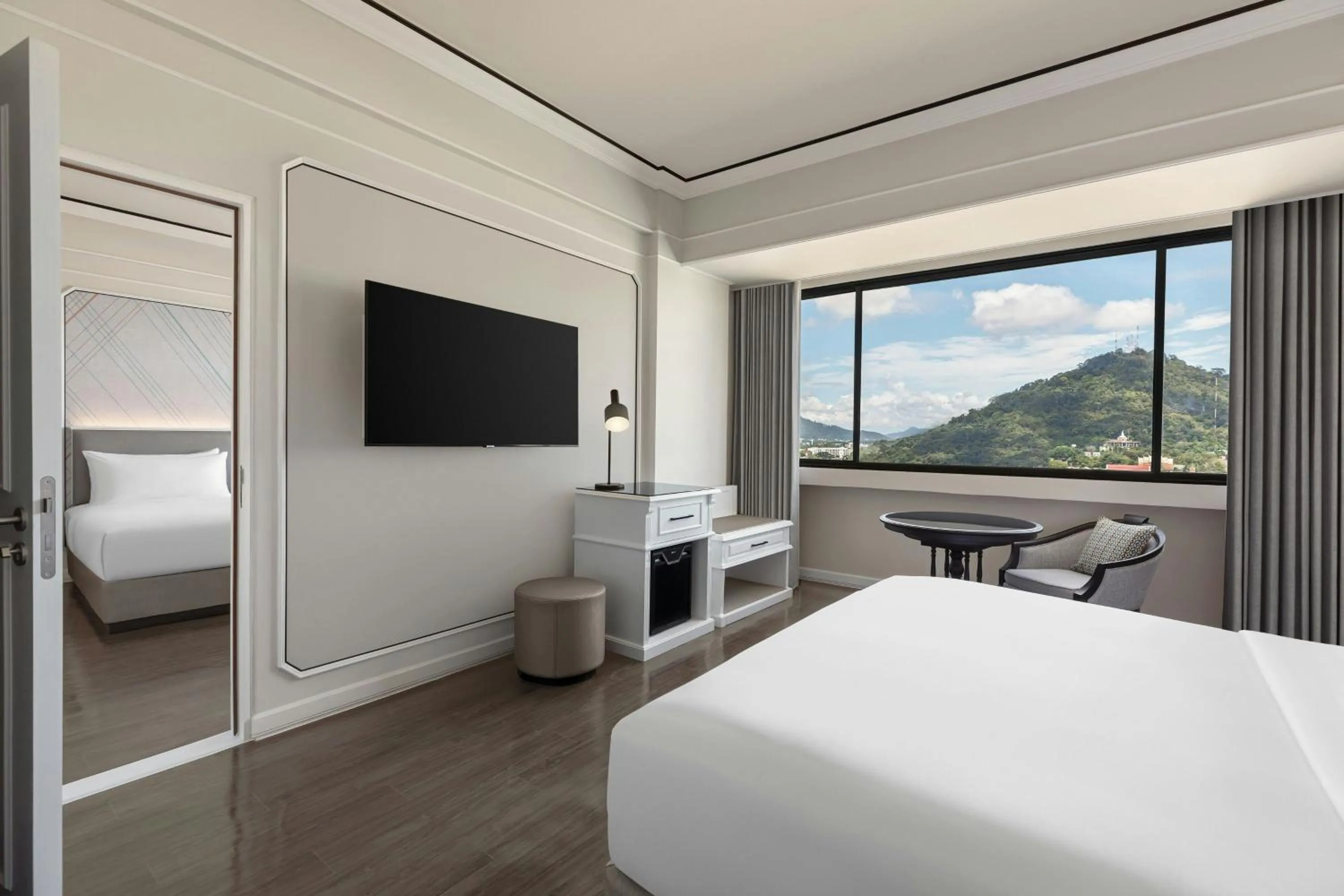 Photo of the whole room, Bed in Courtyard by Marriott Phuket Town