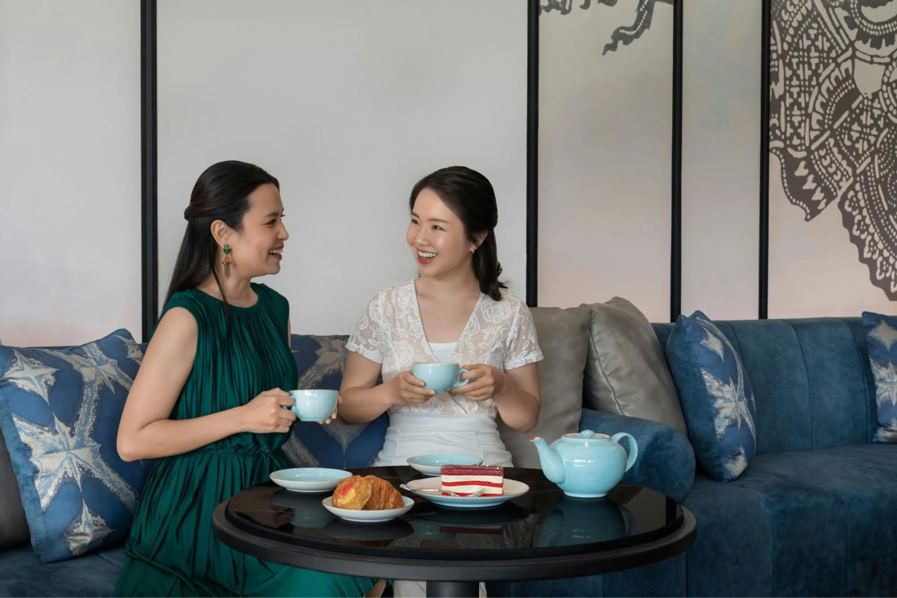 Lounge or bar in Courtyard by Marriott Phuket Town