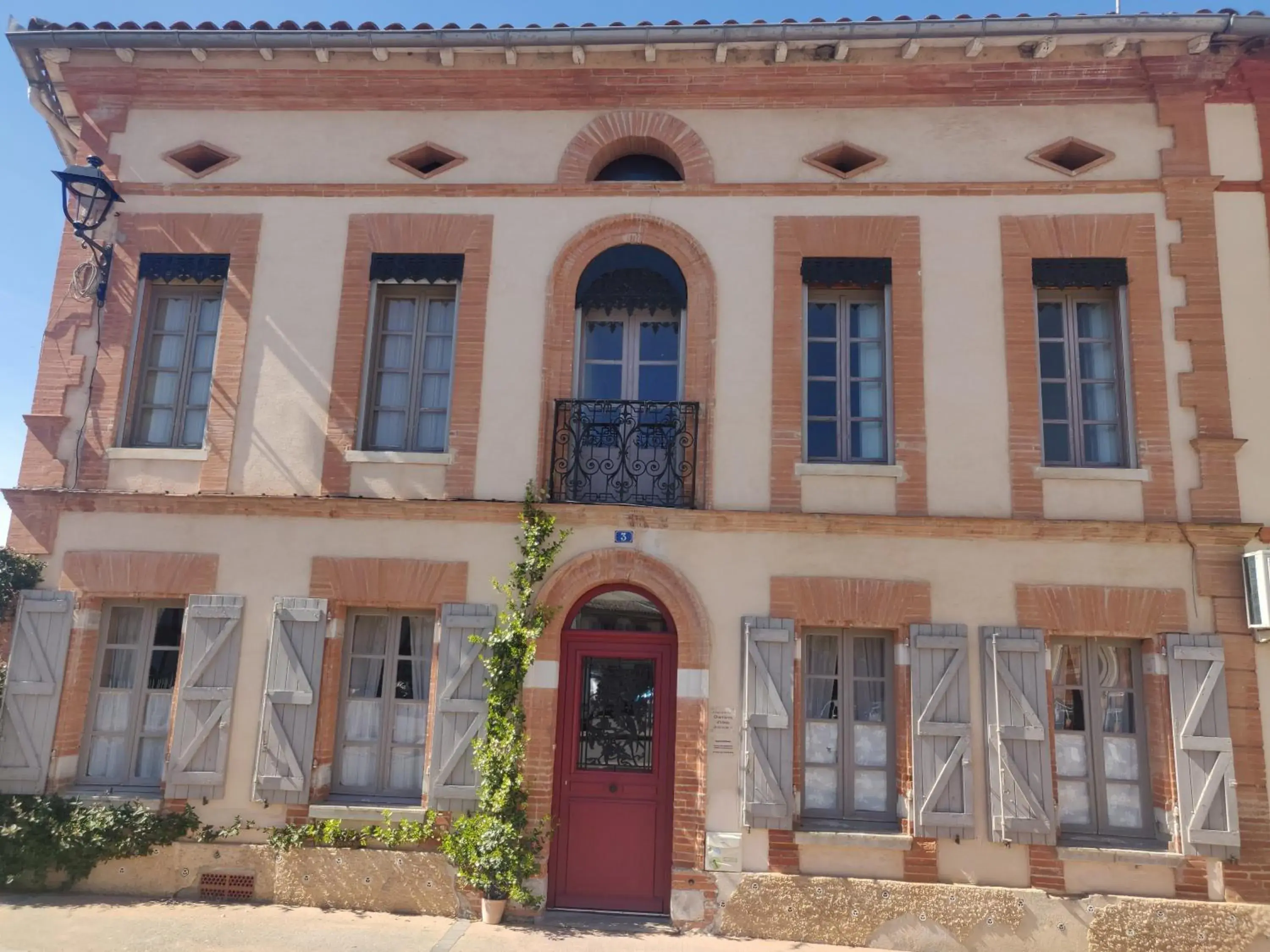 Double Room with Private External Bathroom in Au coeur de Montastruc-la-Conseillère - Chambres d'hôtes Double Room with Private External Bathroom in Au coeur de Montastruc-la-Conseillère - Chambres d'hôtes