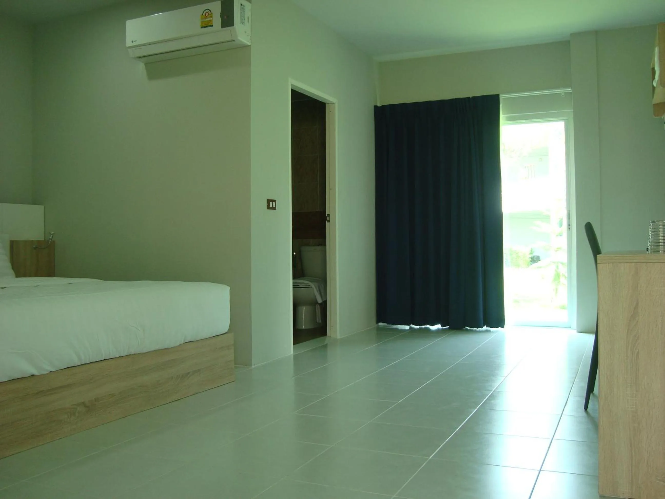 Photo of the whole room, Bed in Addera Residence Hua Hin
