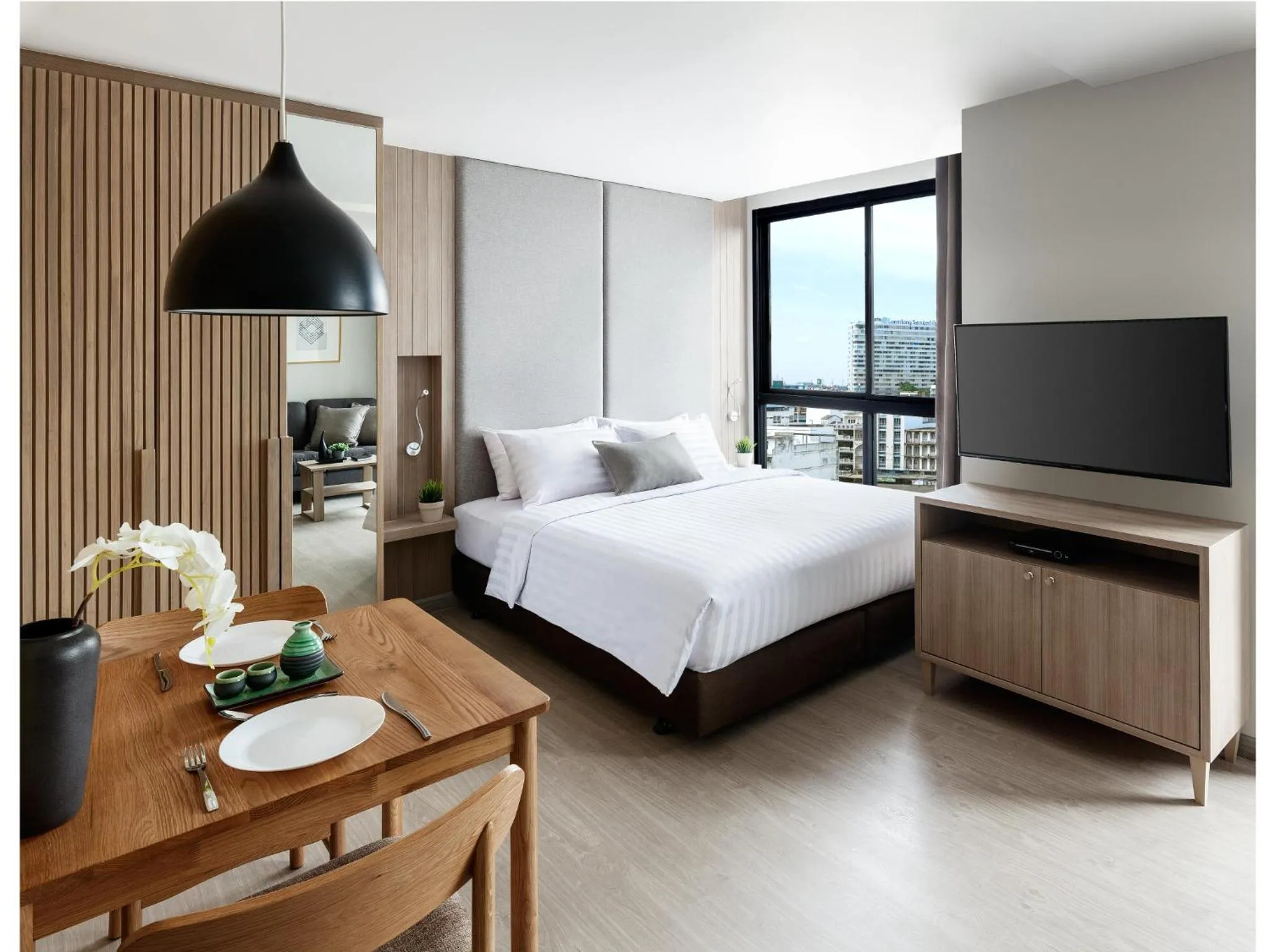 Photo of the whole room, Bed in Madera Residence Sriracha