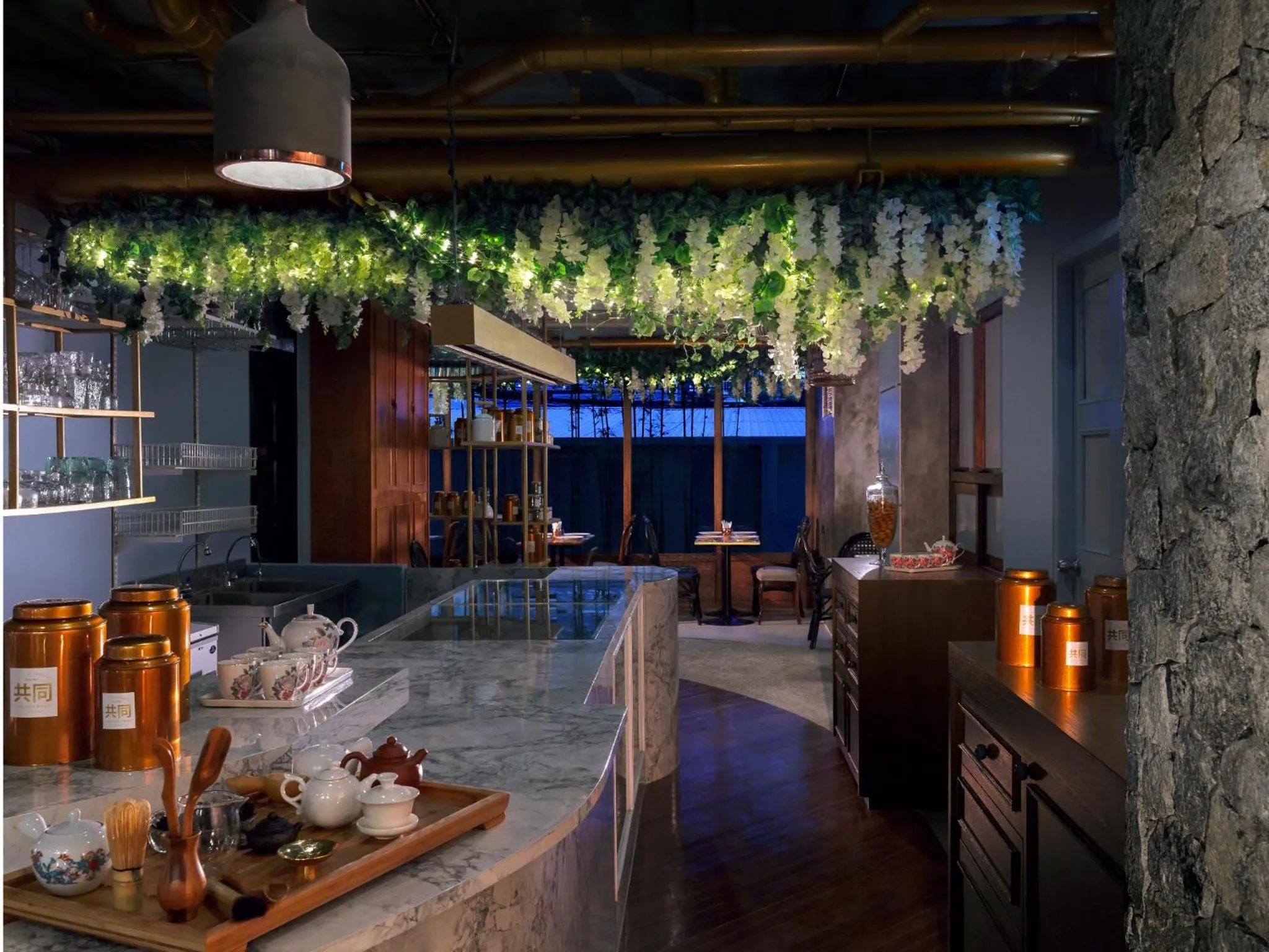 Restaurant/places to eat in Madera Residence Sriracha