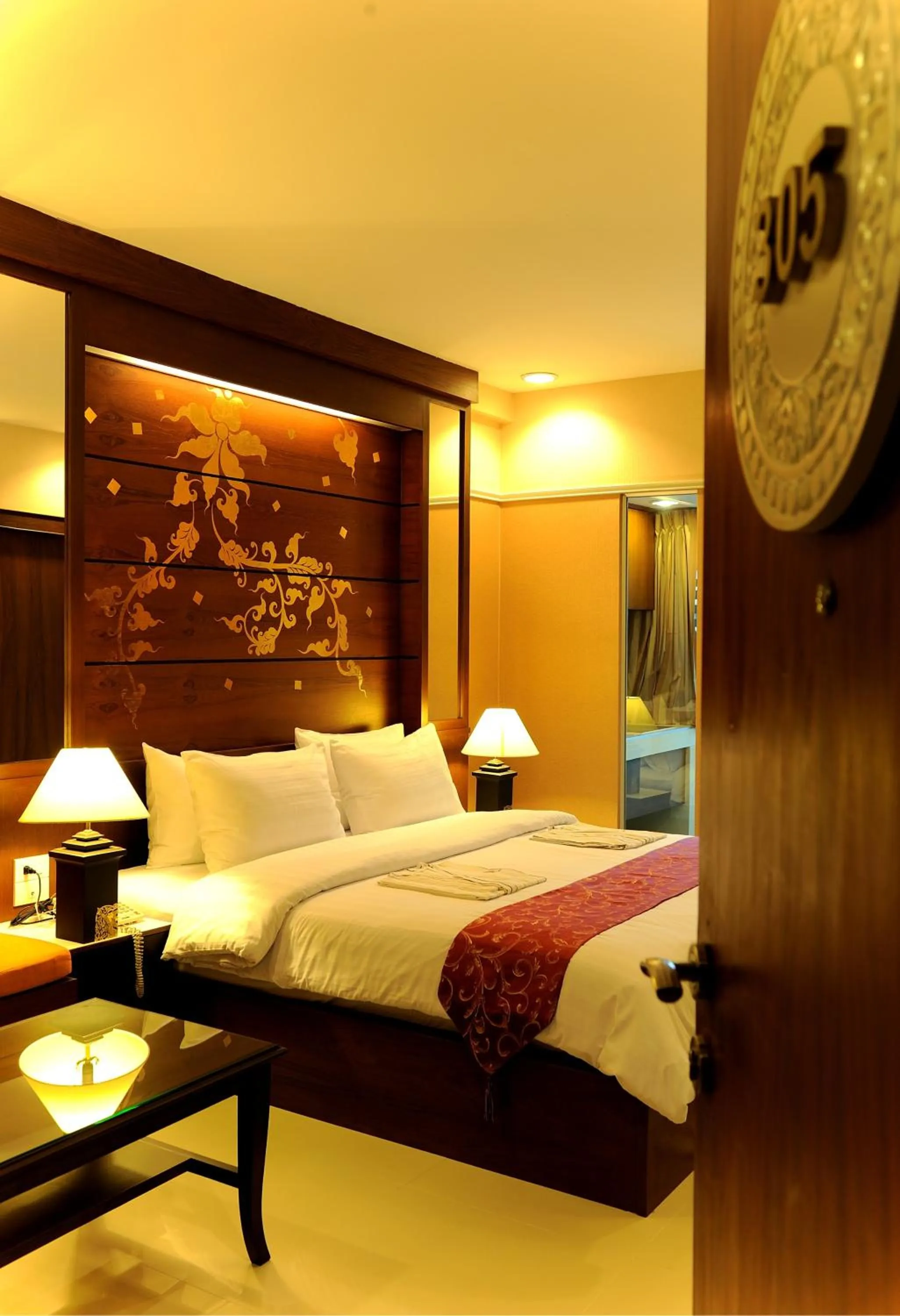 Photo of the whole room, Bed in Mariya Boutique Hotel At Suvarnabhumi Airport