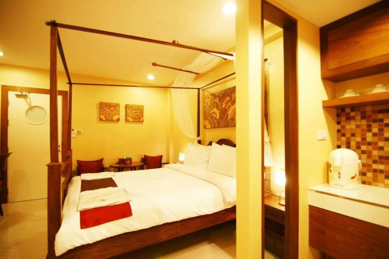 Photo of the whole room, Bed in Mariya Boutique Hotel At Suvarnabhumi Airport