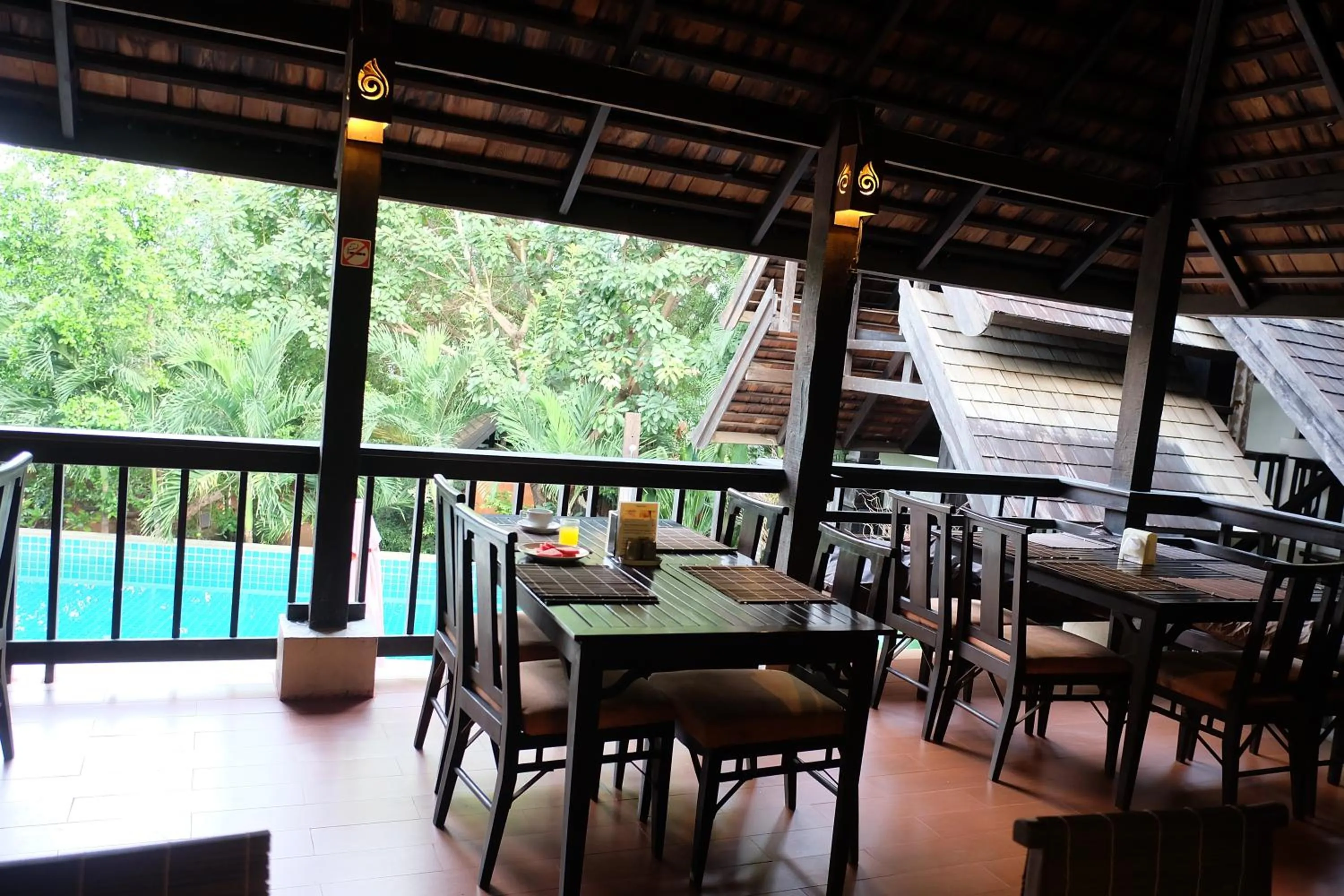 Restaurant/places to eat in Rainforest ChiangMai Hotel