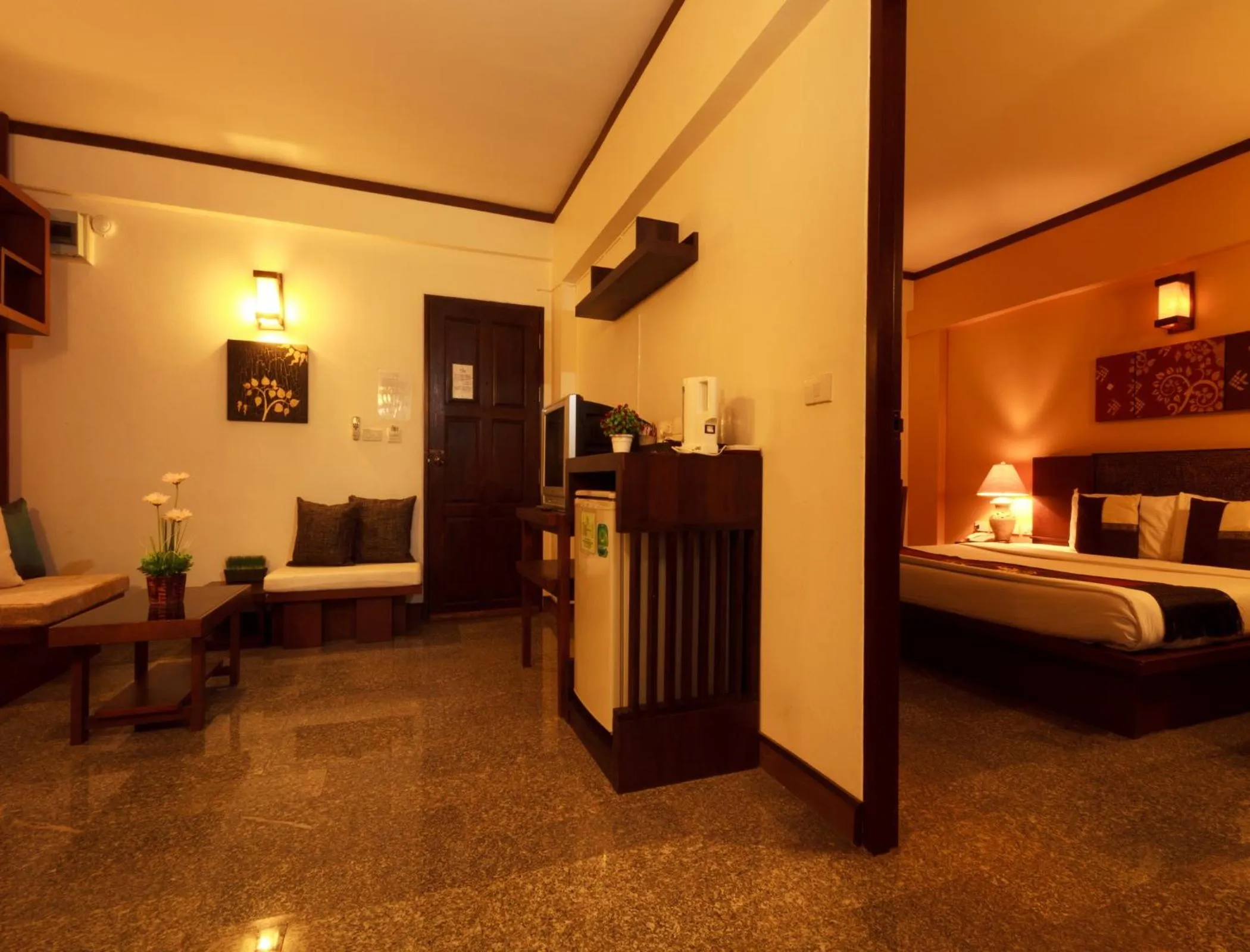 Living room, Bed in Rainforest ChiangMai Hotel