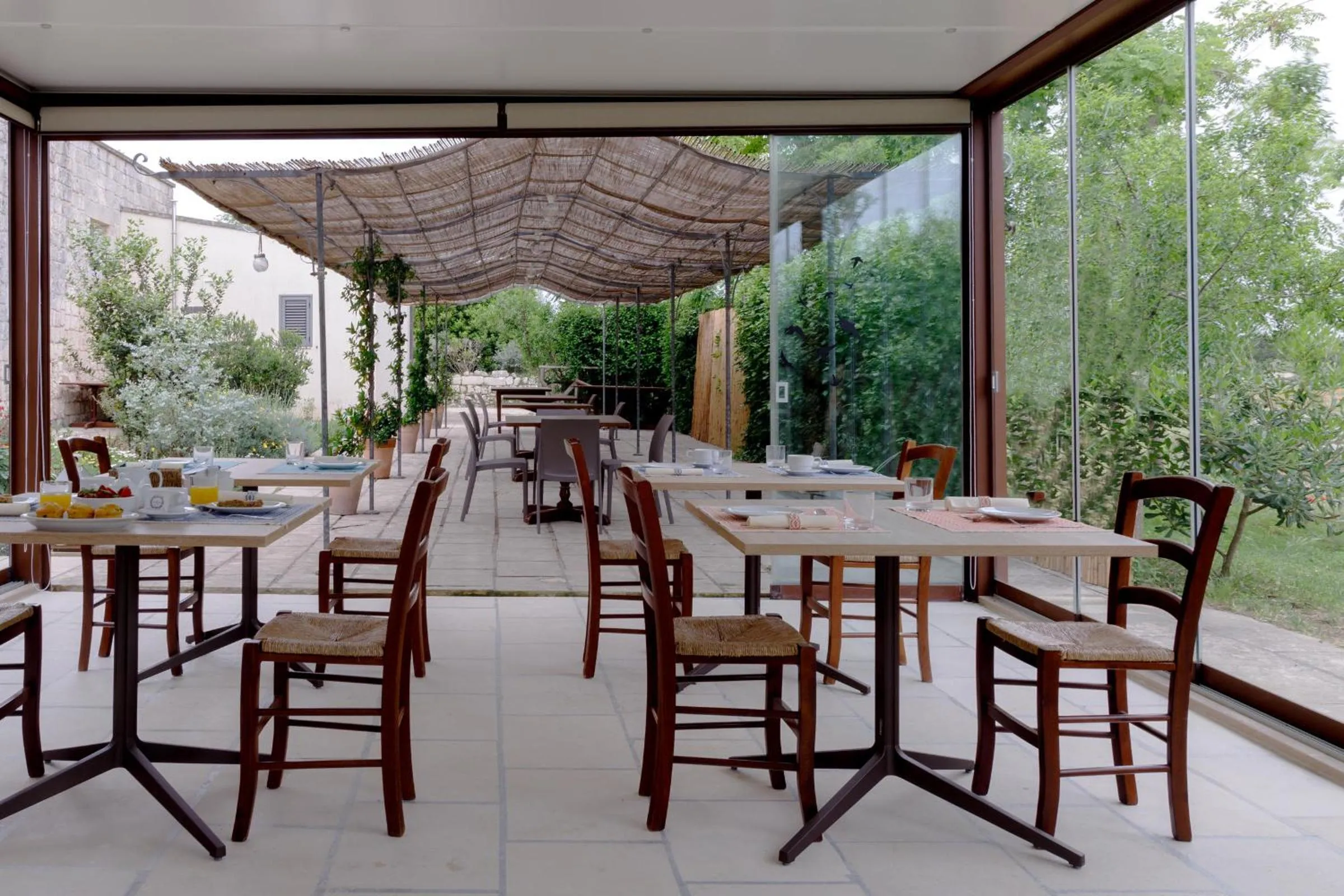 Restaurant/places to eat in La Casa di Ora