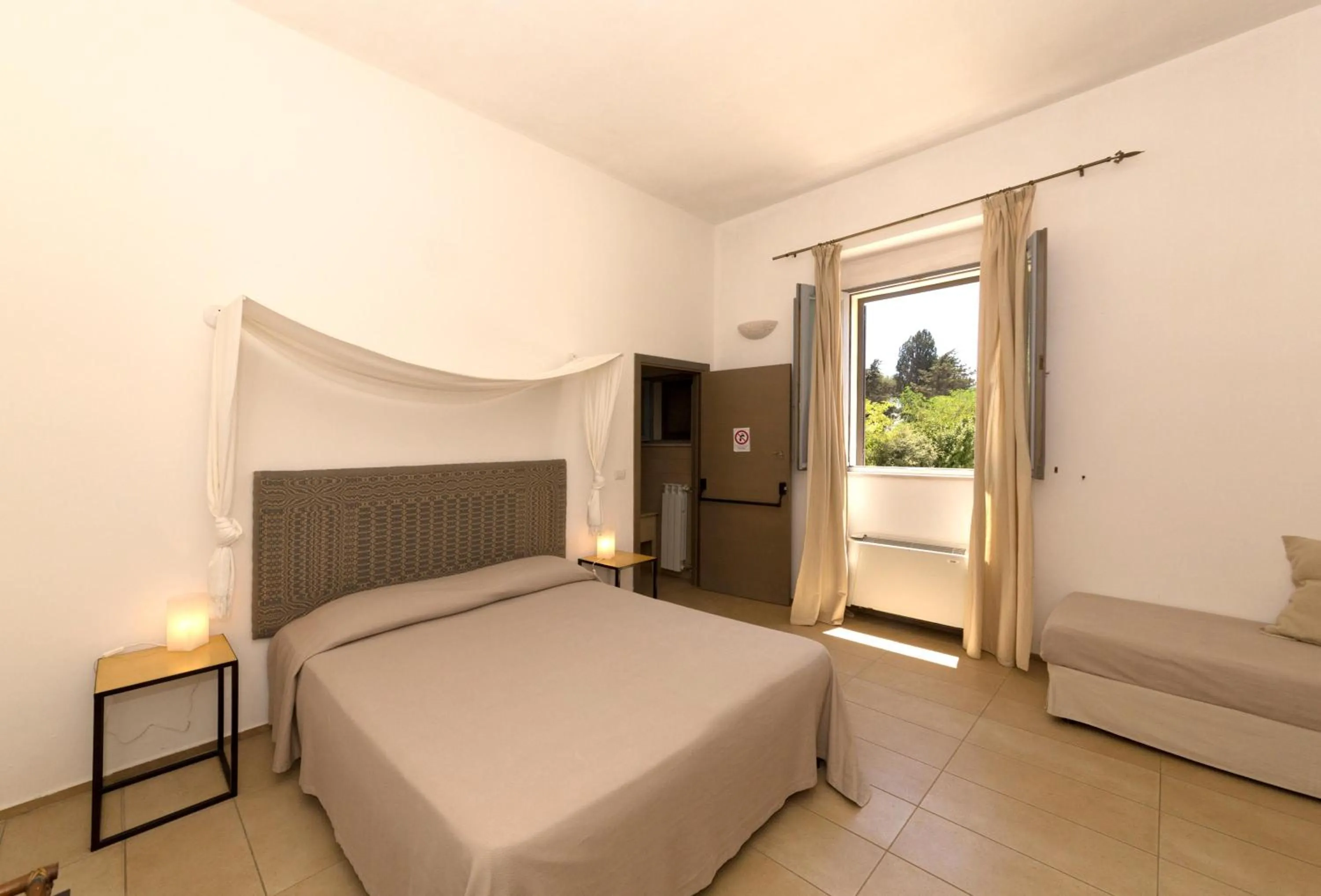 Photo of the whole room, Bed in La Casa di Ora