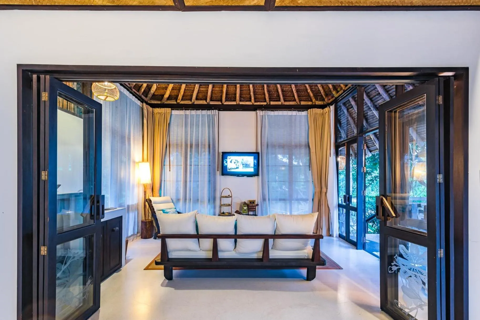 Living room, Bed in Koh Yao Yai Village