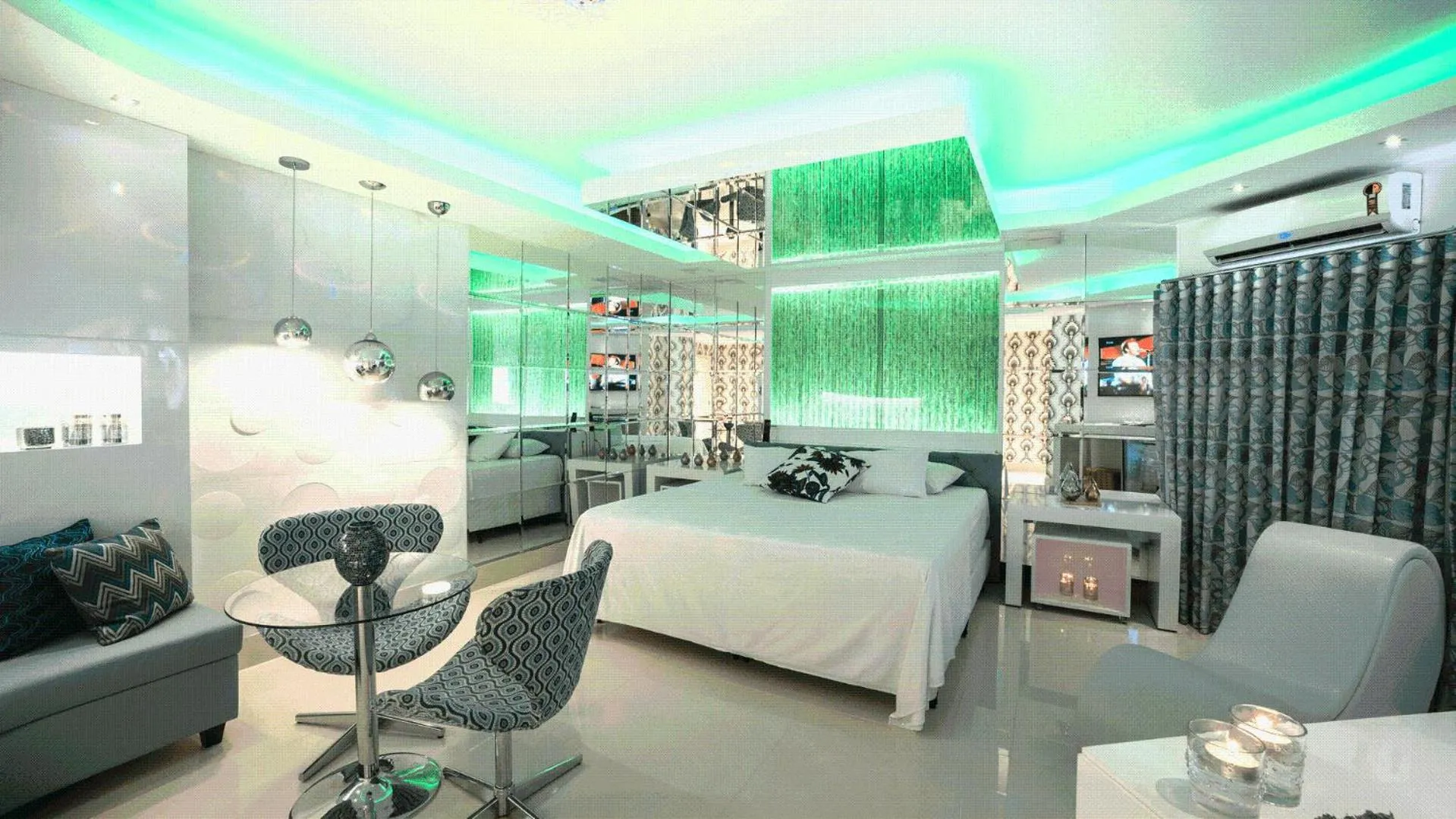 Deluxe King Suite in Palácio Oásis