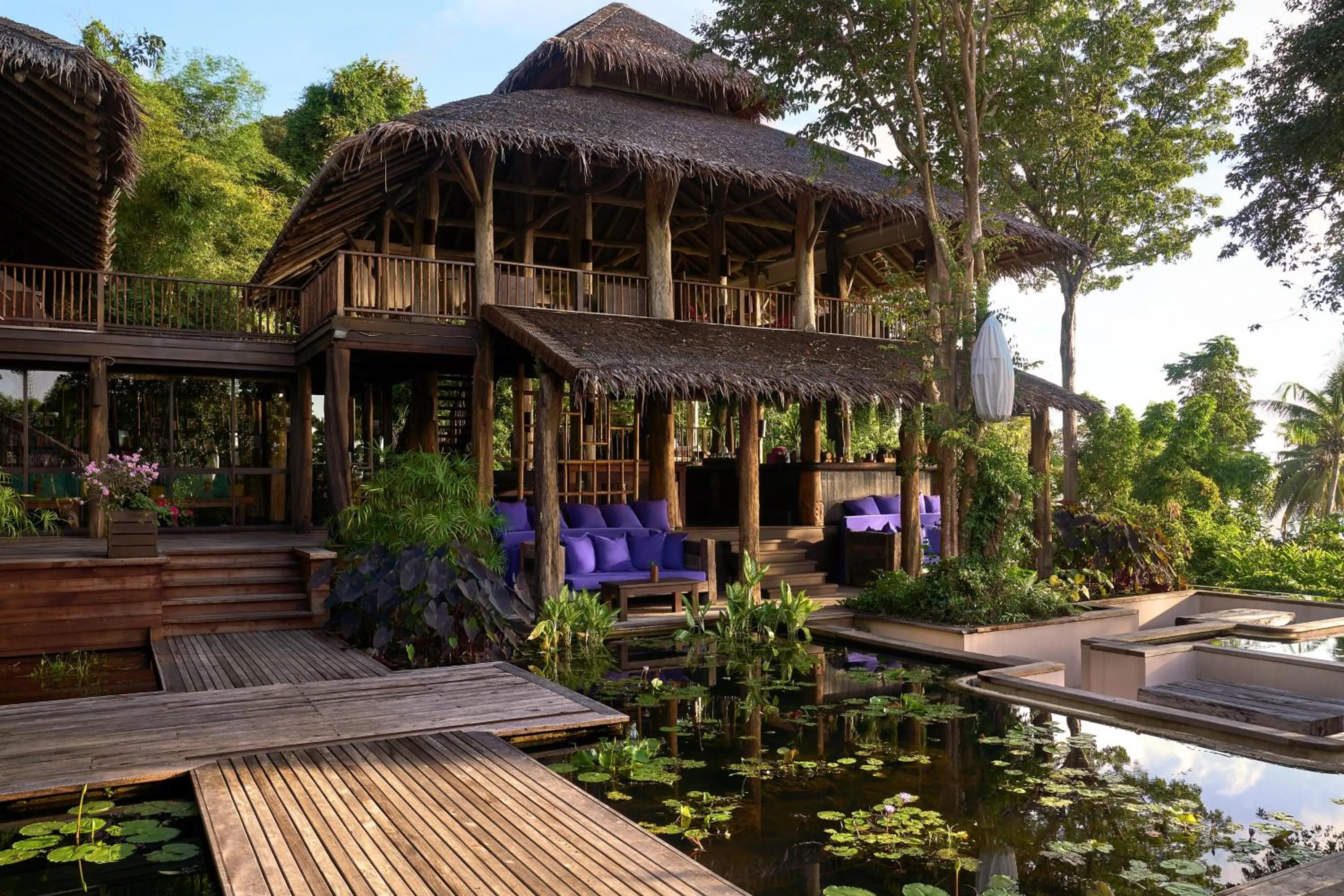 Lounge or bar in Six Senses Yao Noi