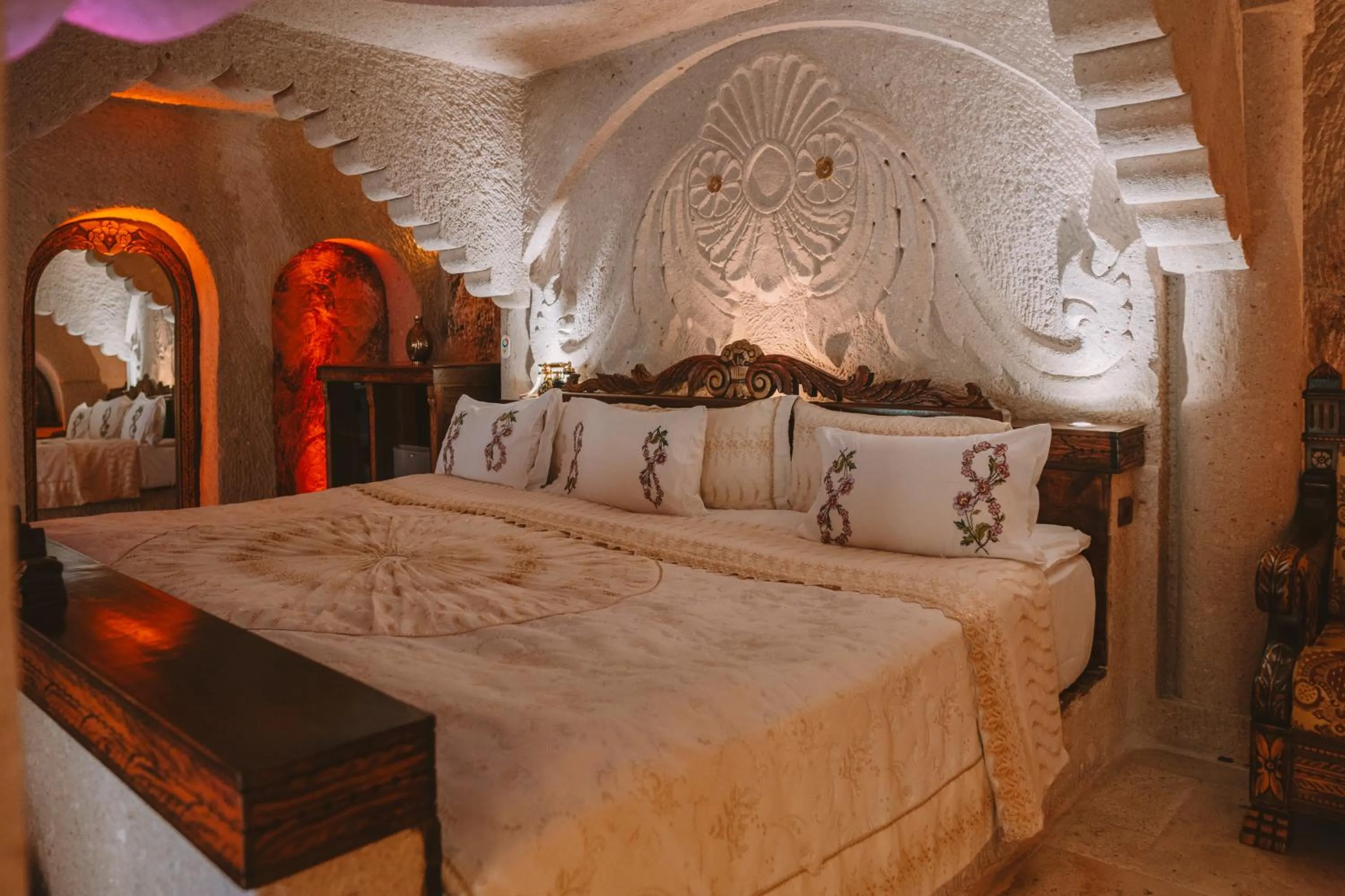 Bed in Cappadocia Gamirasu Cave Hotel