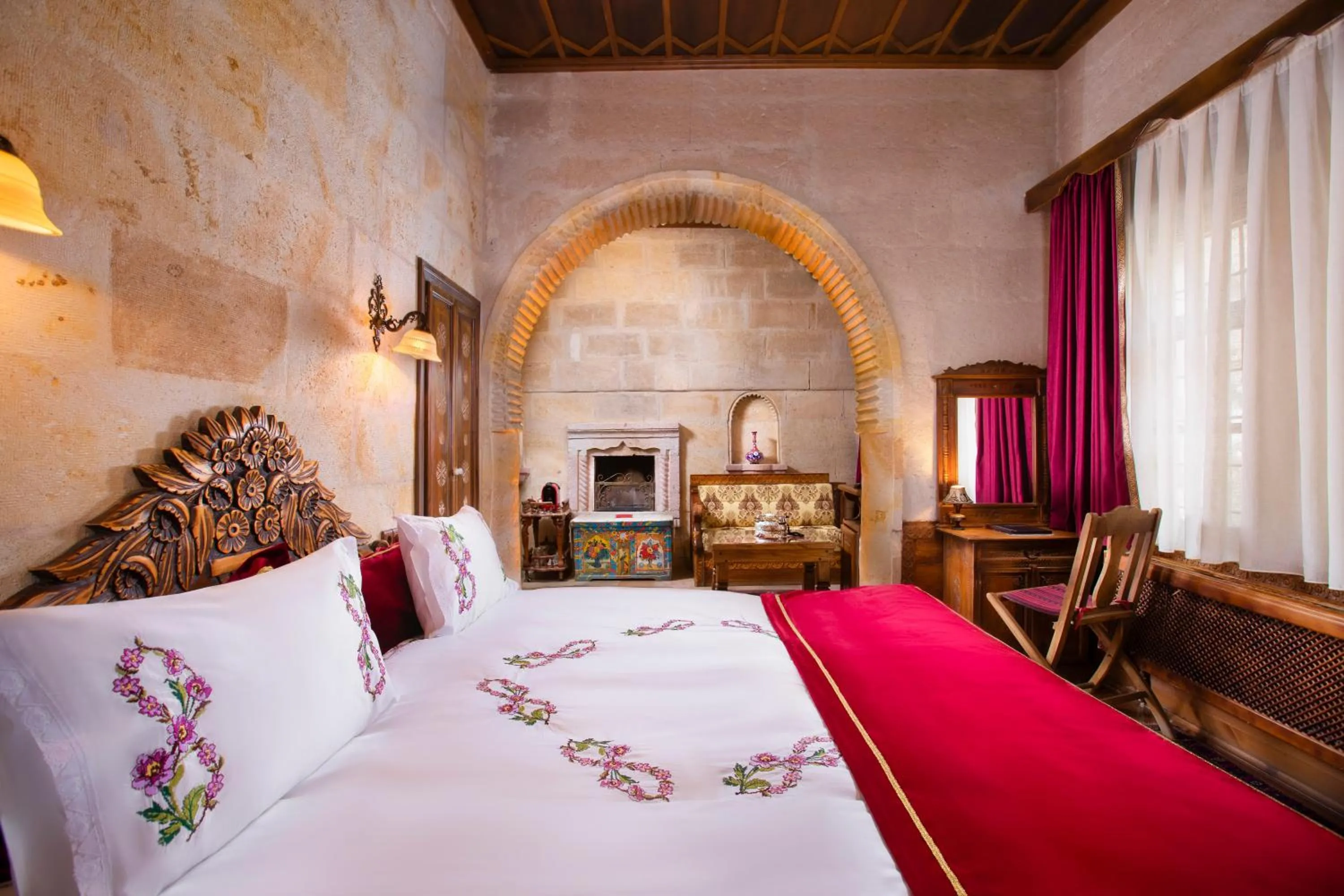 Bed in Cappadocia Gamirasu Cave Hotel