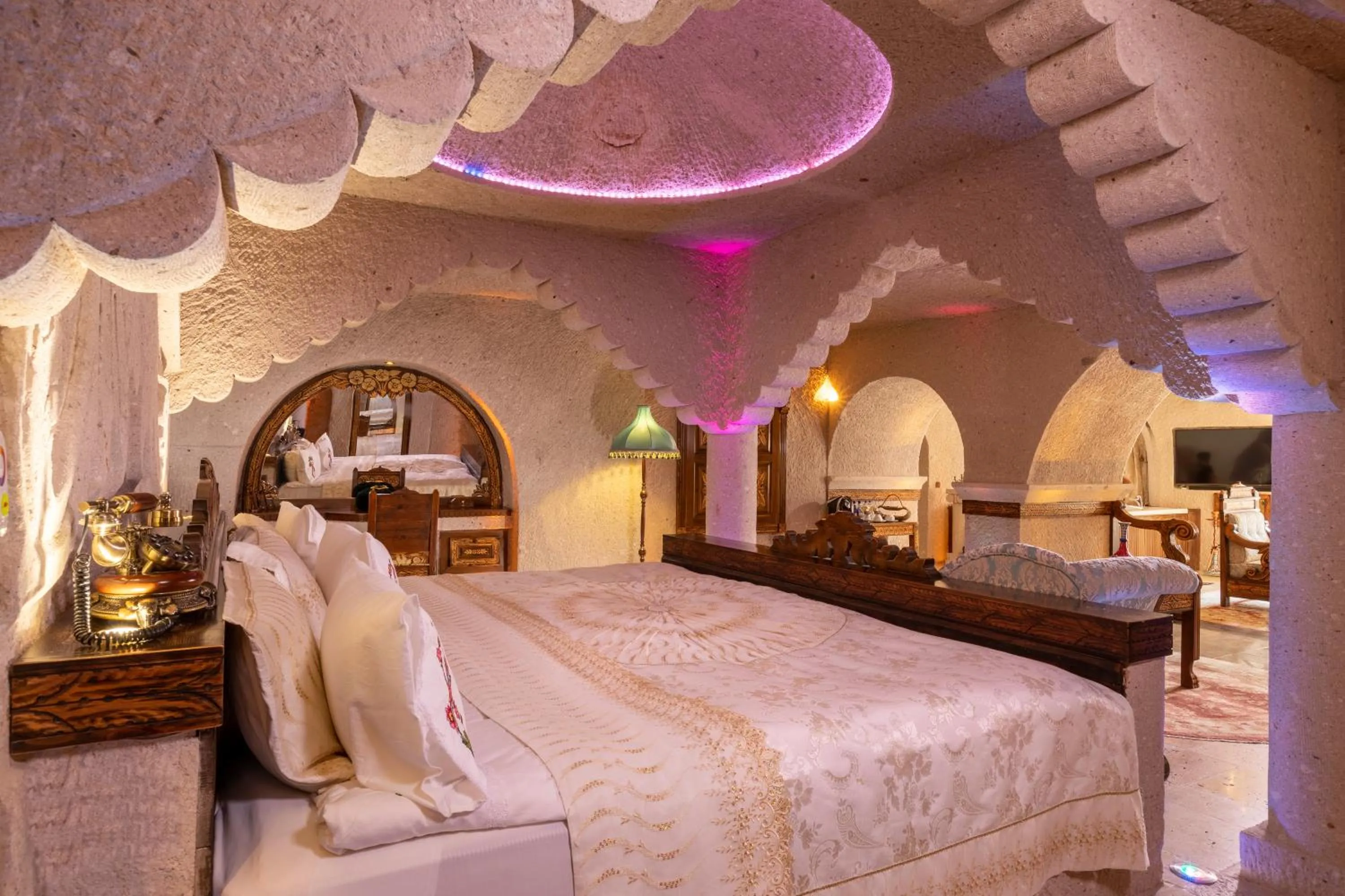 Patio, Bed in Cappadocia Gamirasu Cave Hotel