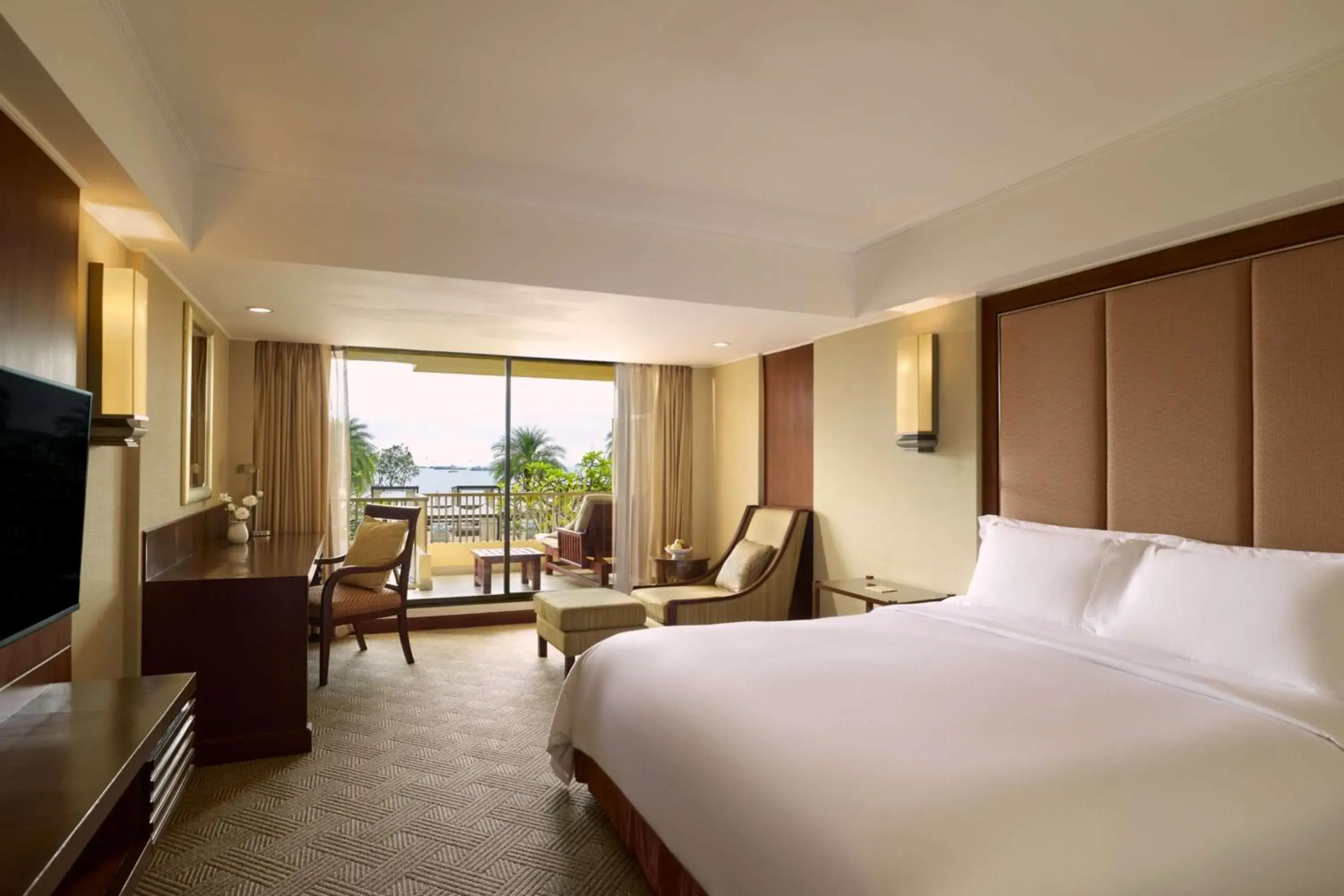 One Bedroom Suite King in Dusit Thani Pattaya One Bedroom Suite King in Dusit Thani Pattaya