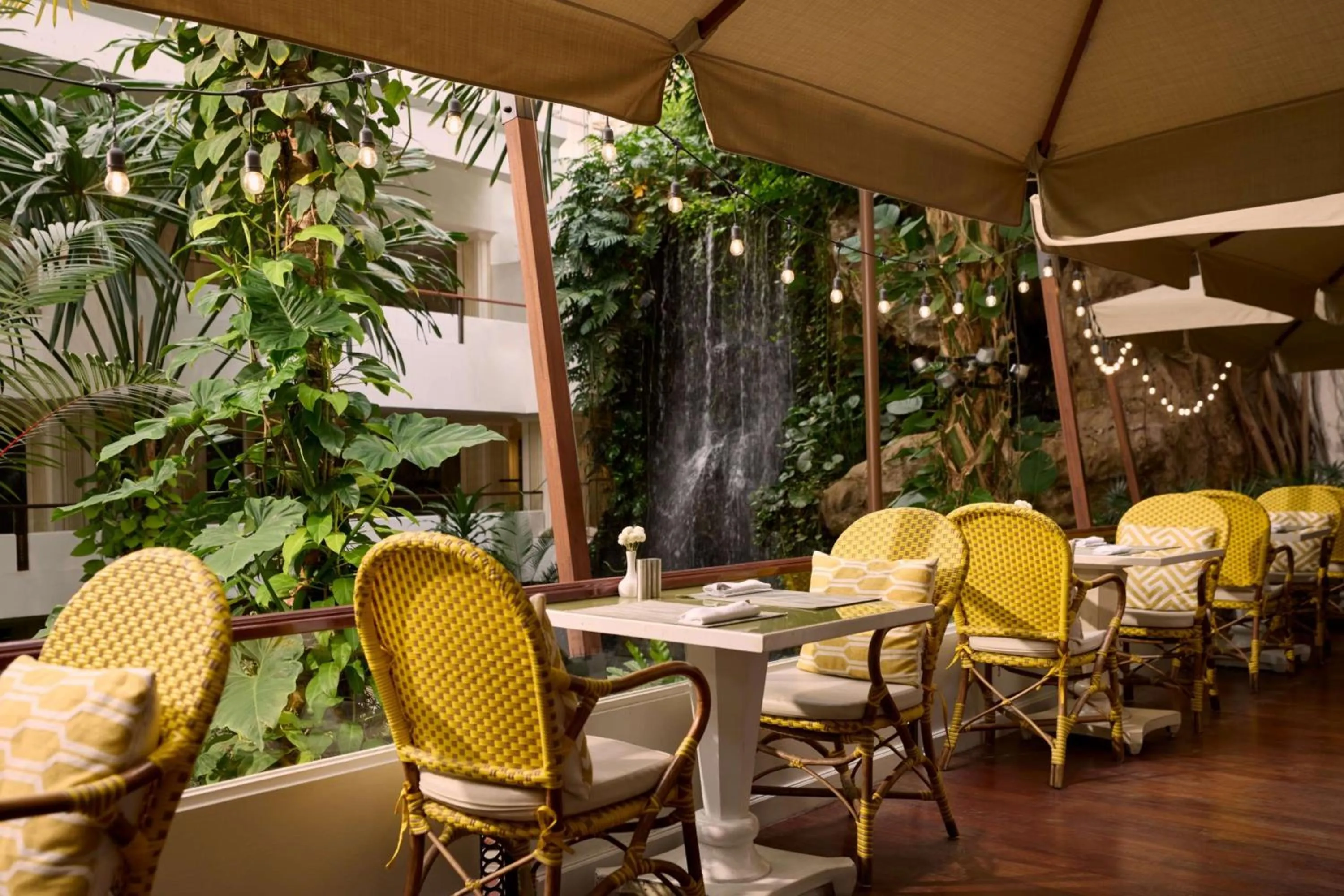 Restaurant/places to eat in Dusit Thani Pattaya