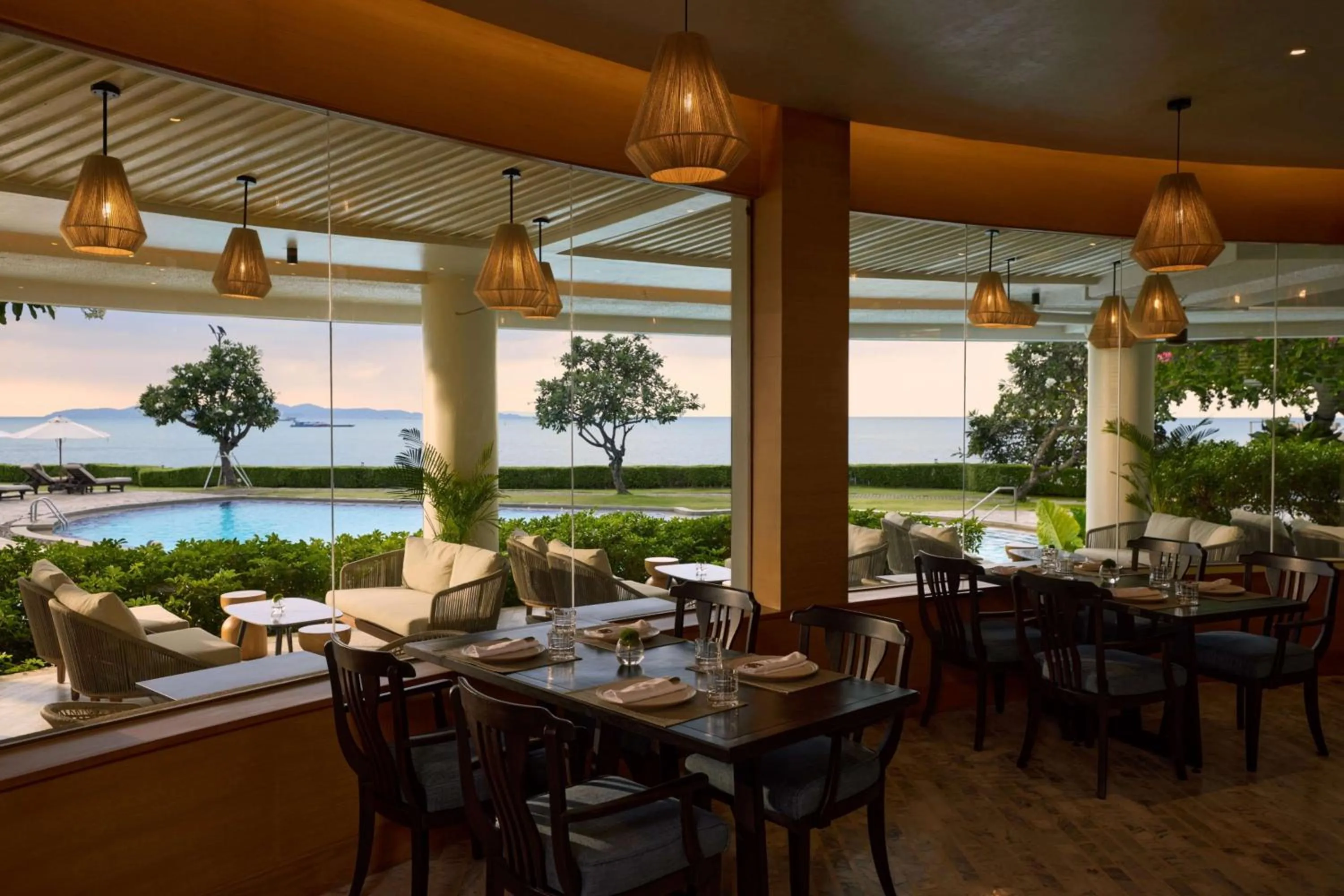 Restaurant/places to eat in Dusit Thani Pattaya