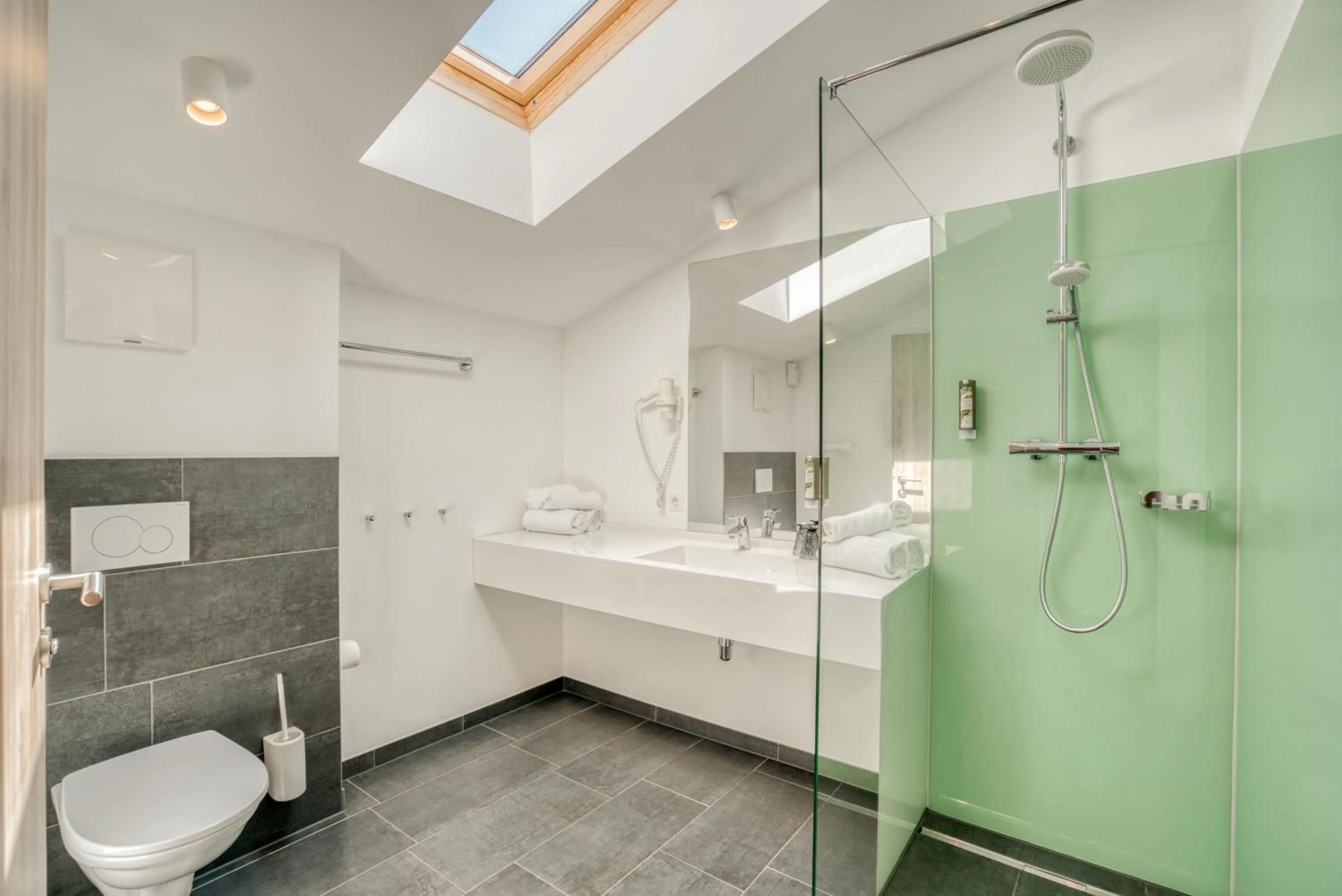 Shower in COOEE alpin Hotel Kitzbüheler Alpen