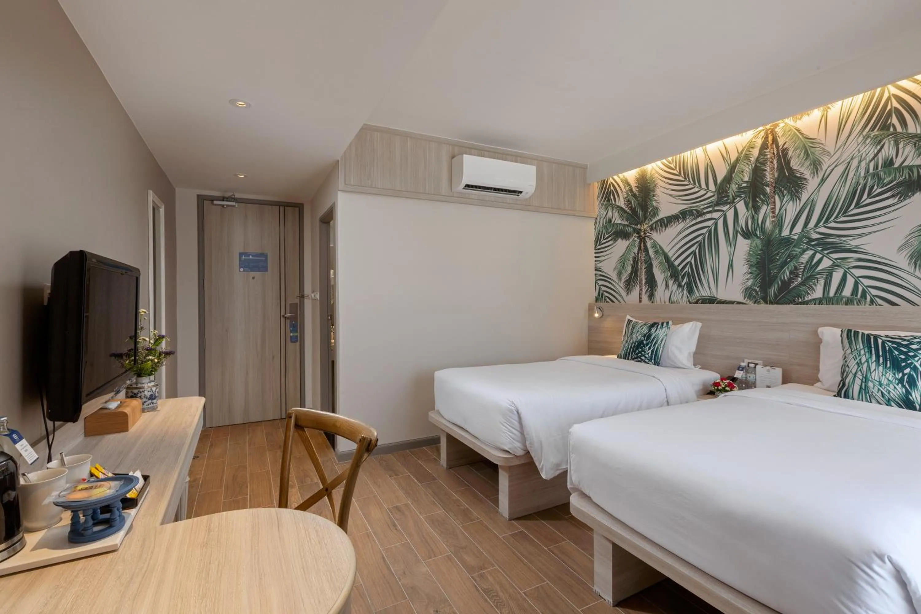 Bedroom, Bed in Sawaddi Patong Resort & Spa by Tolani