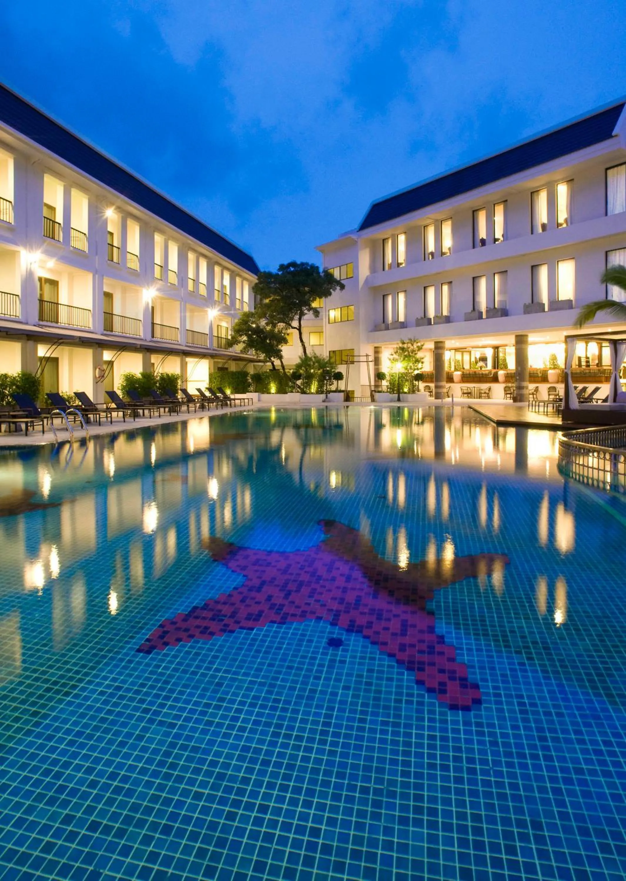 Facade/entrance in Sawaddi Patong Resort & Spa by Tolani