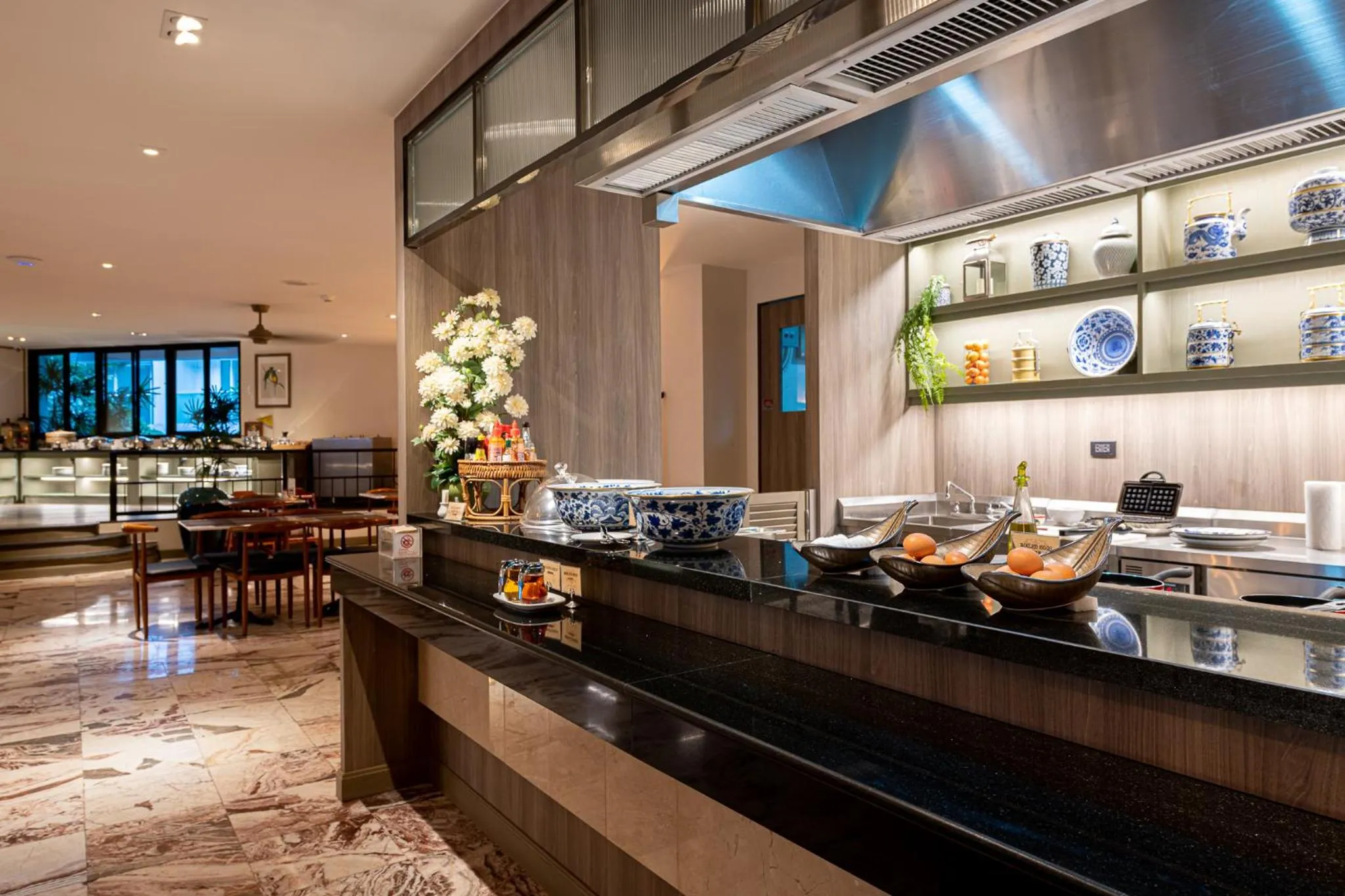 Restaurant/places to eat in Sawaddi Patong Resort & Spa by Tolani