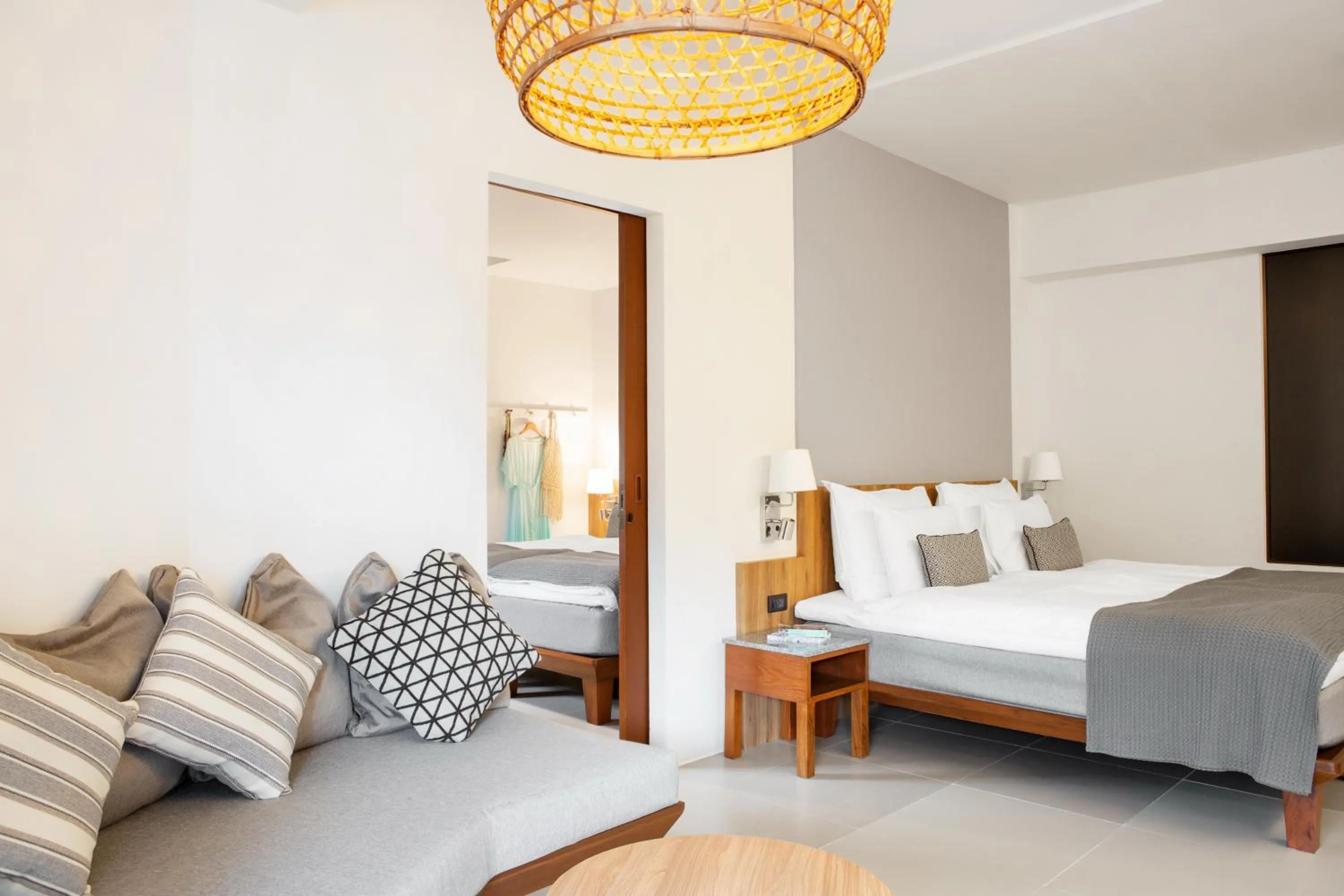 Photo of the whole room, Bed in Sunwing Kamala Beach