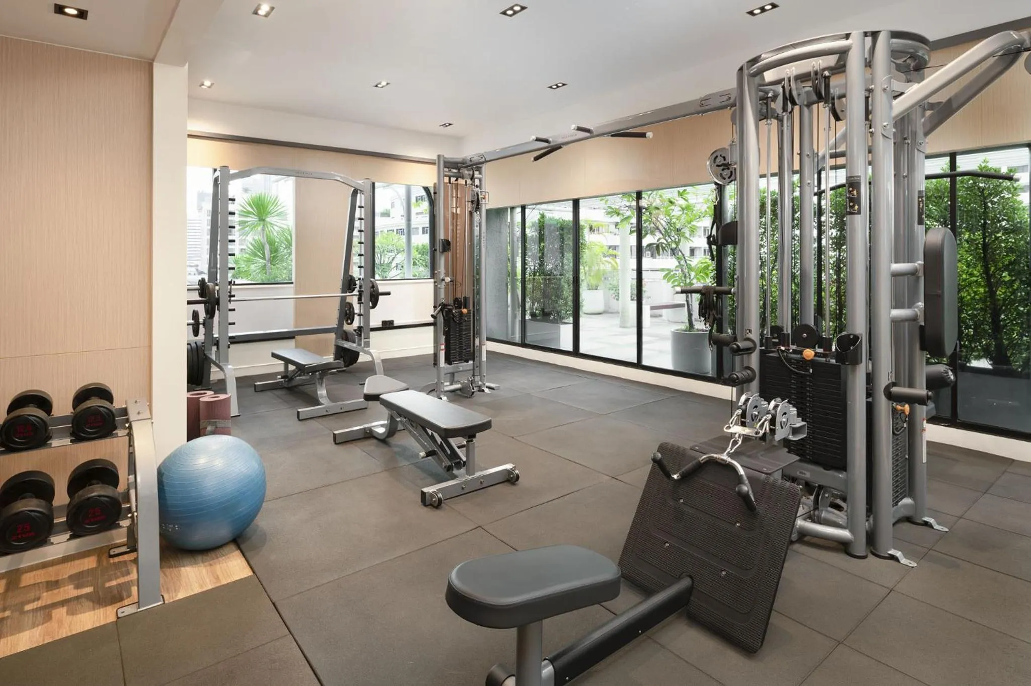Fitness centre/facilities in PARKROYAL Suites Bangkok